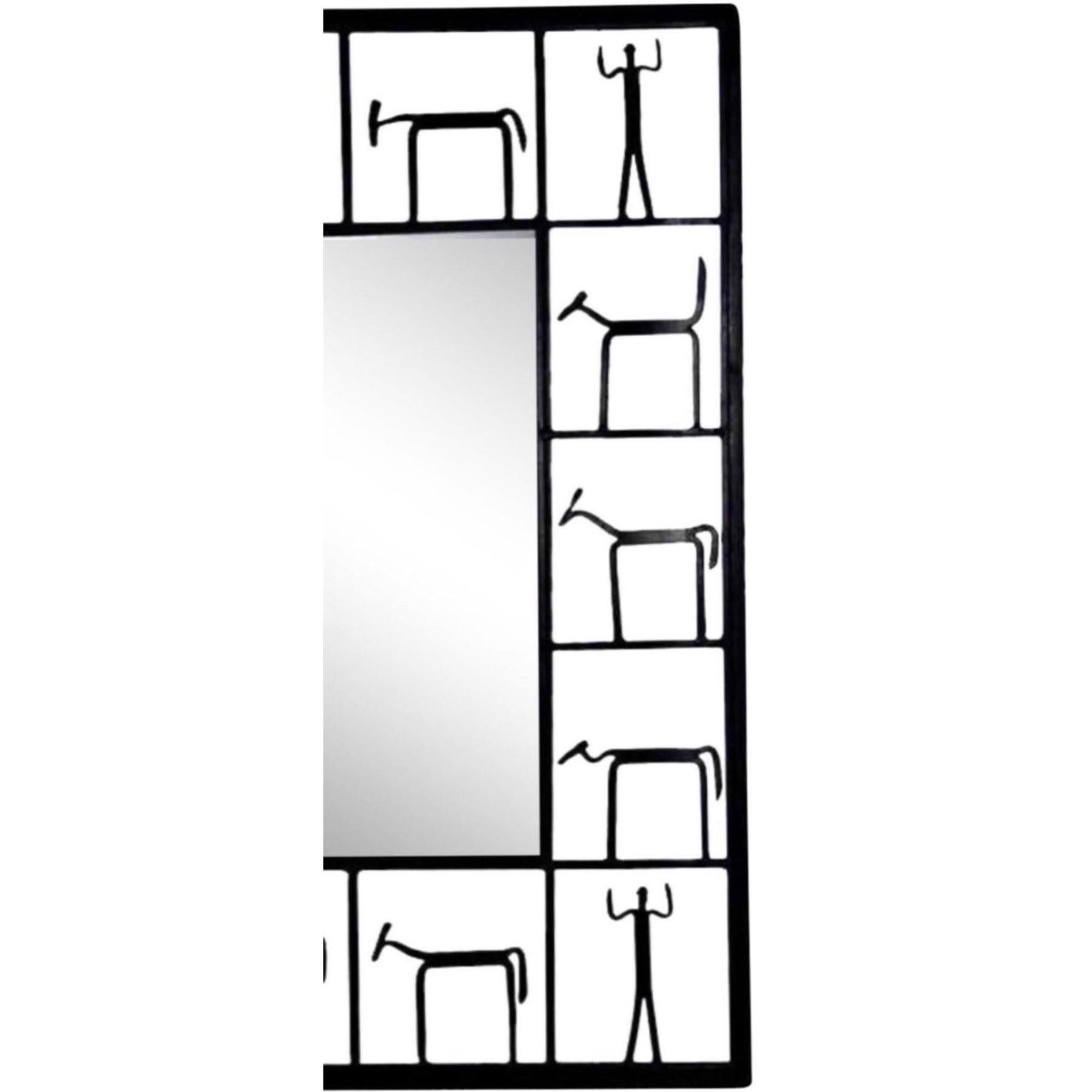 Exceptionnel Miroir Iconique des années 1950 Frederick Weinberg en Fer Forgé Brutaliste

Le miroir intérieur est encadré par 14 figures stylisées et minimalistes en fer forgé. 

Le miroir est soutenu par deux barres de fer soudées à