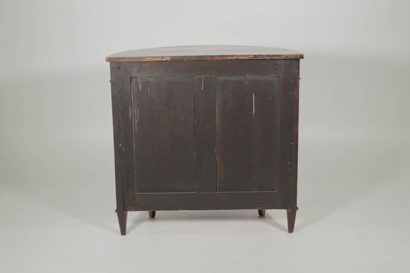 Exceptional Inlaid Early 19th Century Inlaid Commode Demi Lune In Excellent Condition In Lambertville, NJ