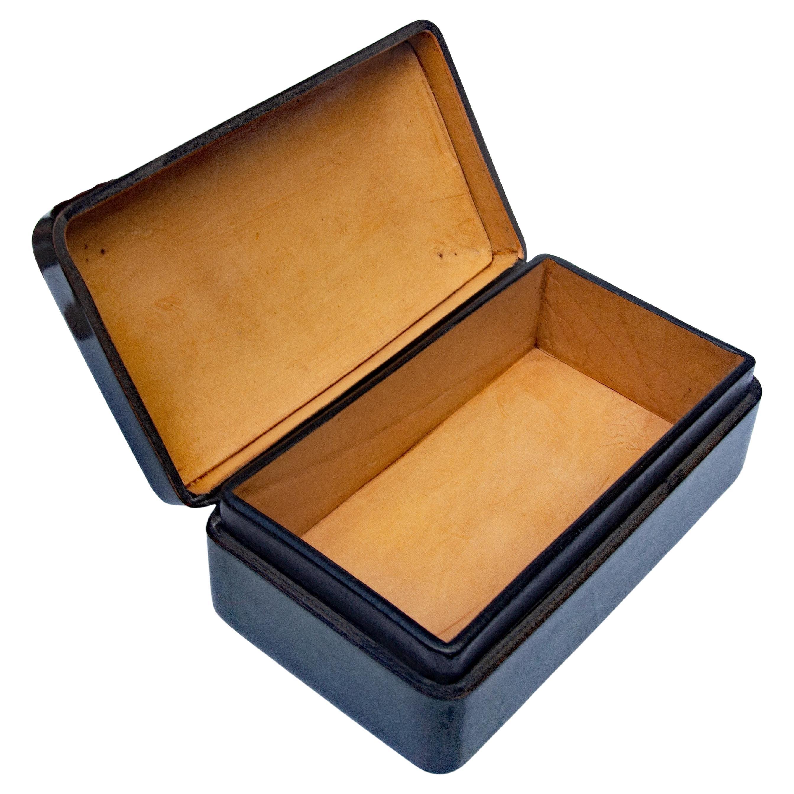 Hand-Crafted Exceptional Italian Emerald Green Leather Box by Pelletteria Bruscoli Florence For Sale