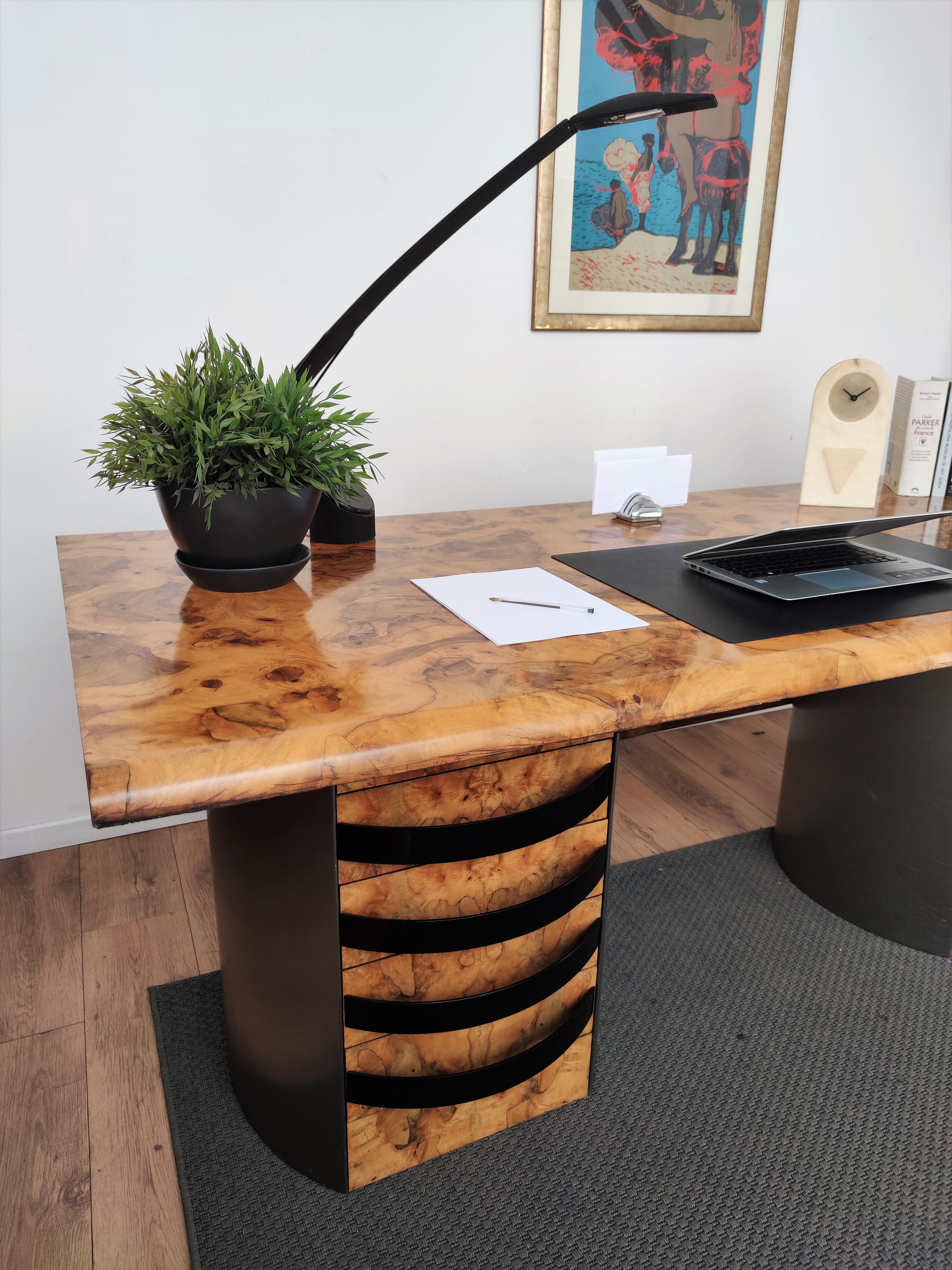 20th Century Exceptional Italian Executive Desk in Veneer Burl Briar Walnut Wood and Steel For Sale