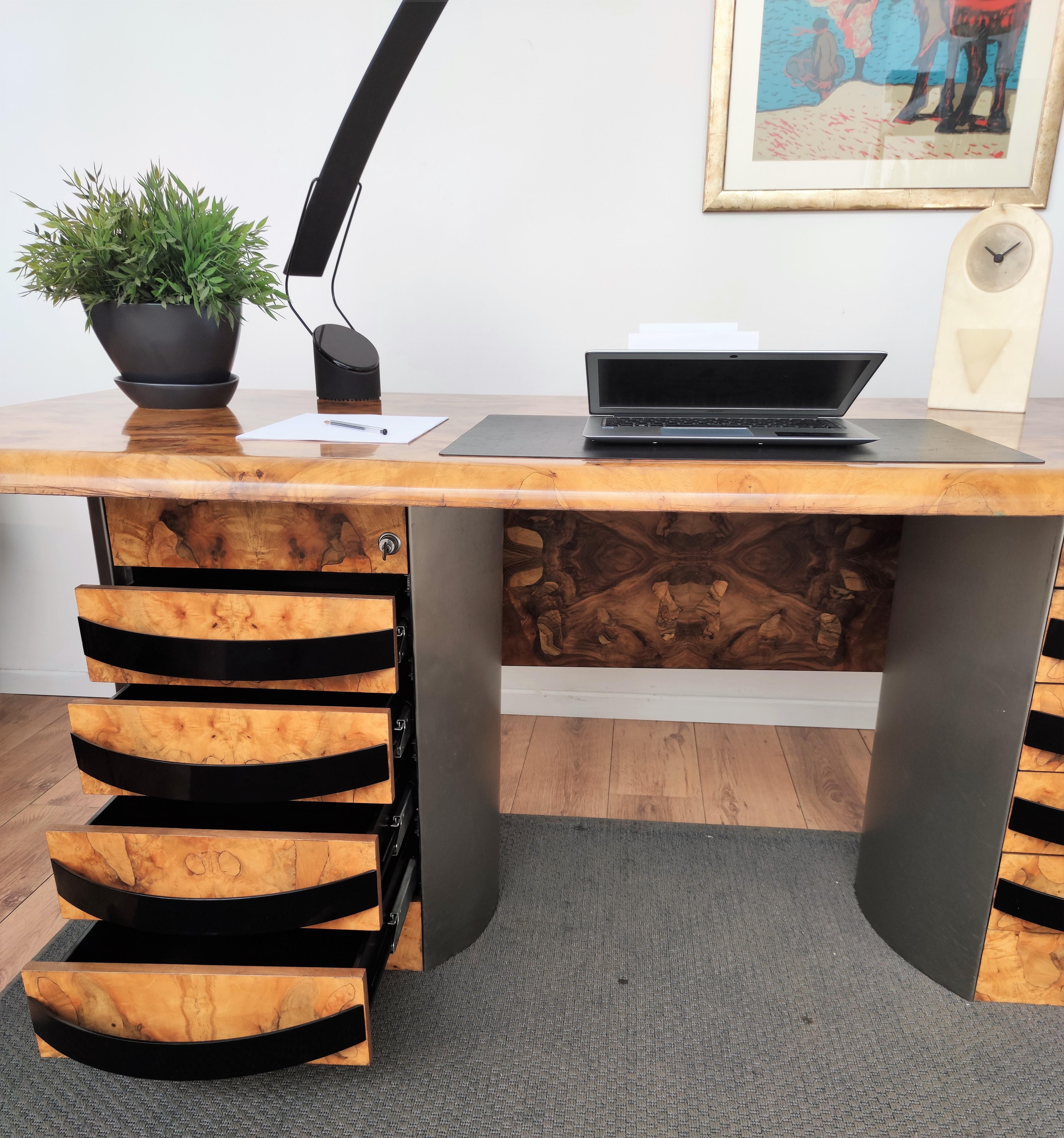 Exceptional Italian Executive Desk in Veneer Burl Briar Walnut Wood and Steel For Sale 2