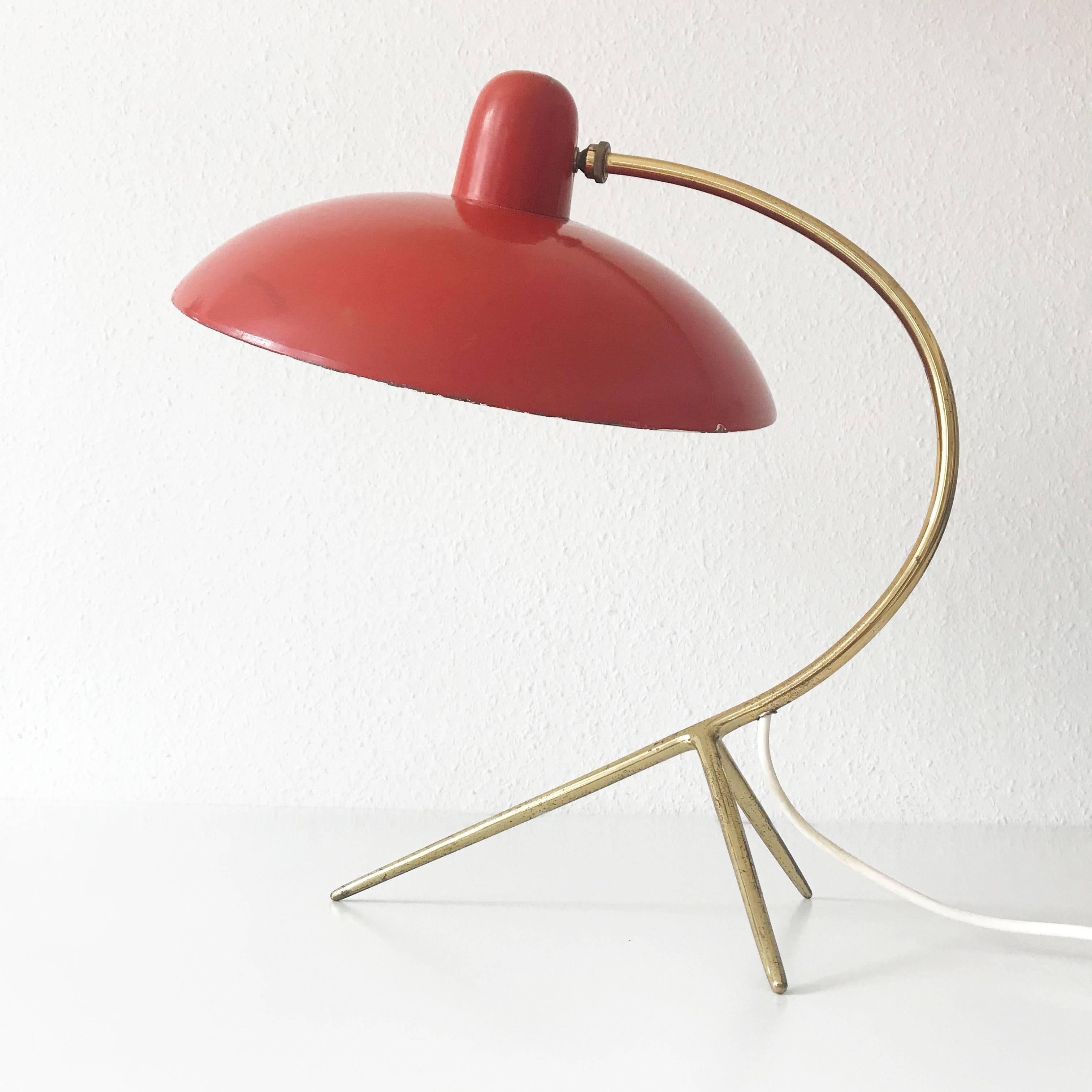 Metal Exceptional Italian Mid-Century Modern Table Lamp, 1950s