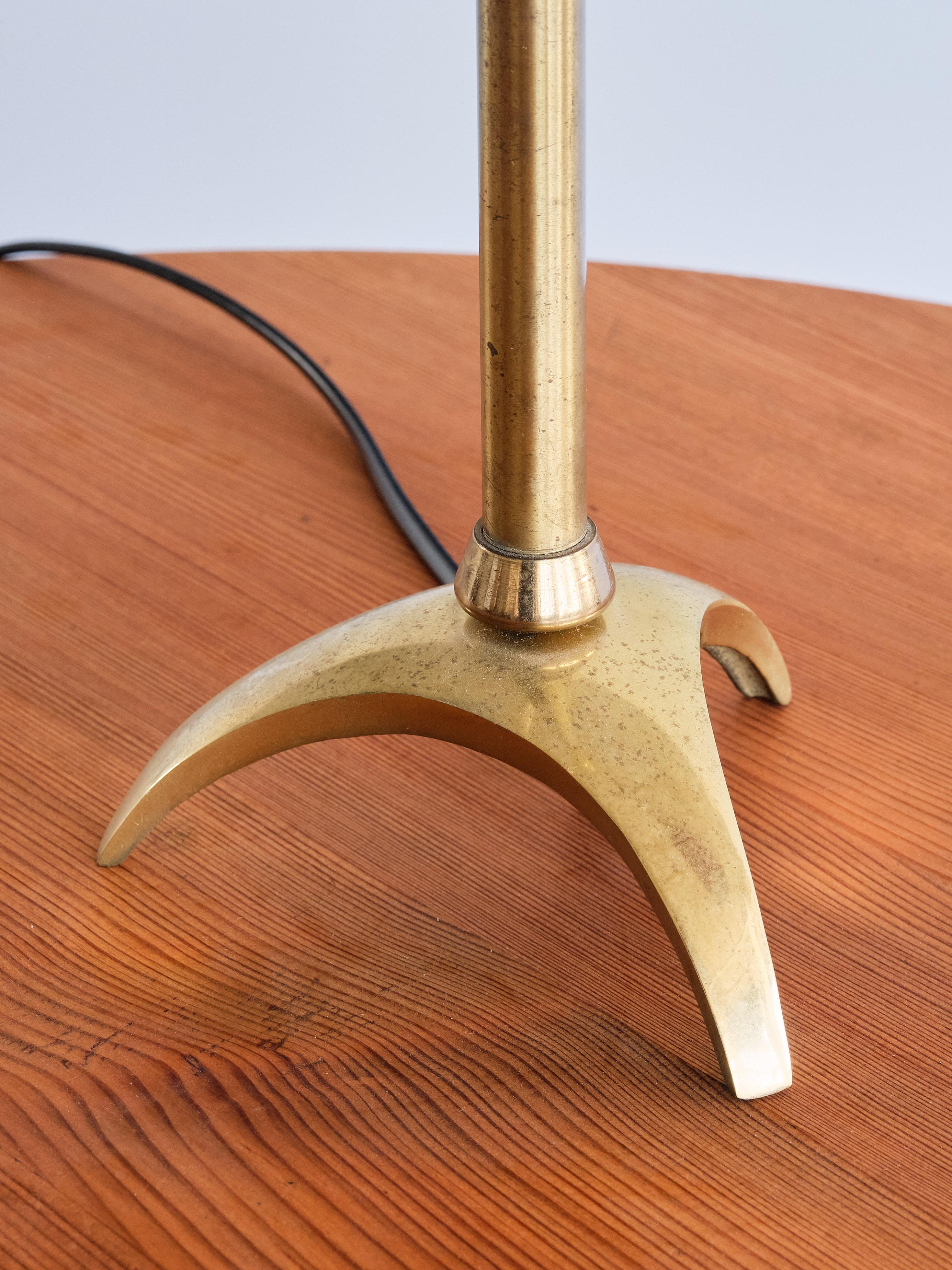 Exceptional Italian Modern Three Arm Brass Table Lamp with Tripod Base, 1950s 11
