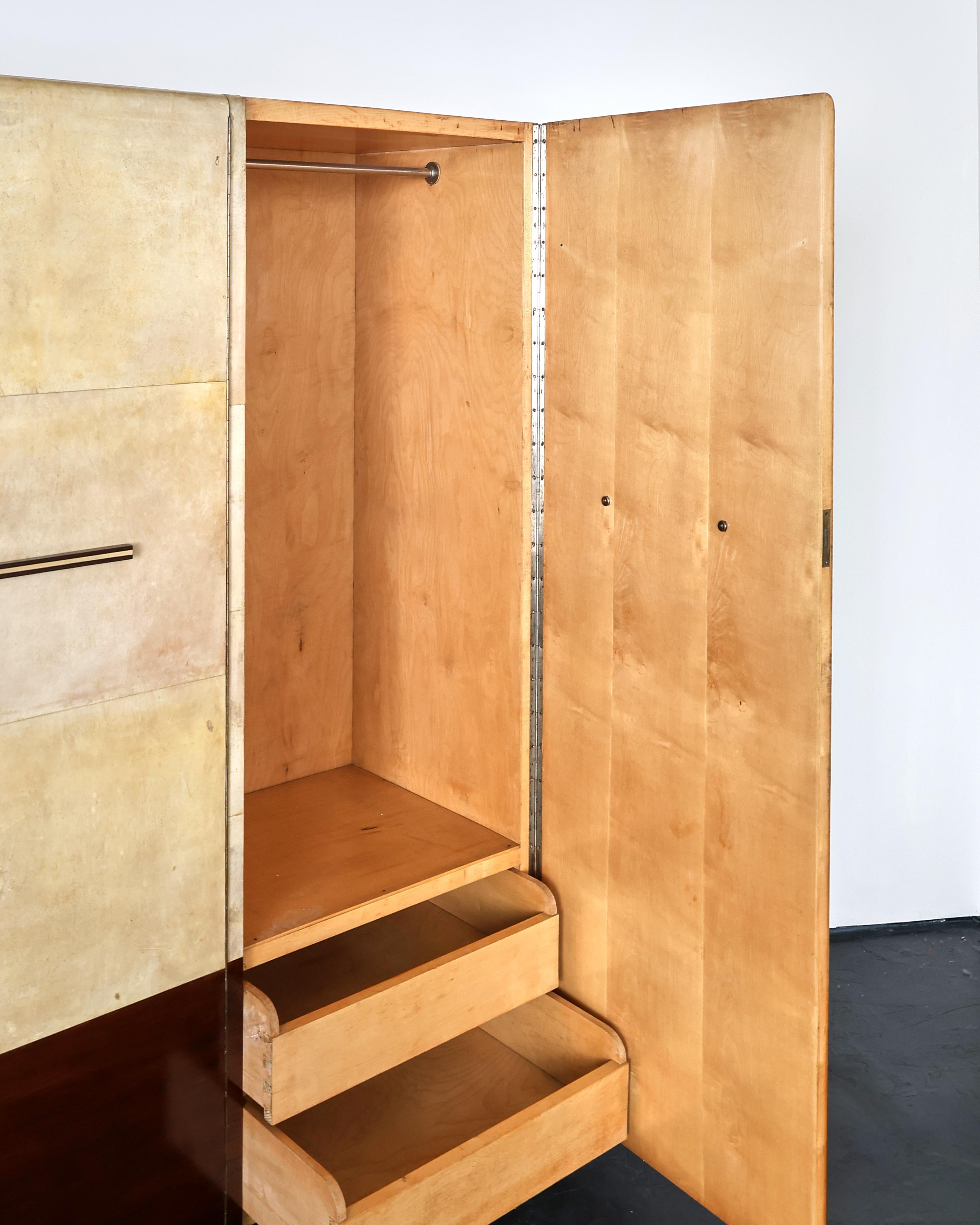 Exceptional Italian Modernist C.1940s Vellum Wardrobe For Sale 7