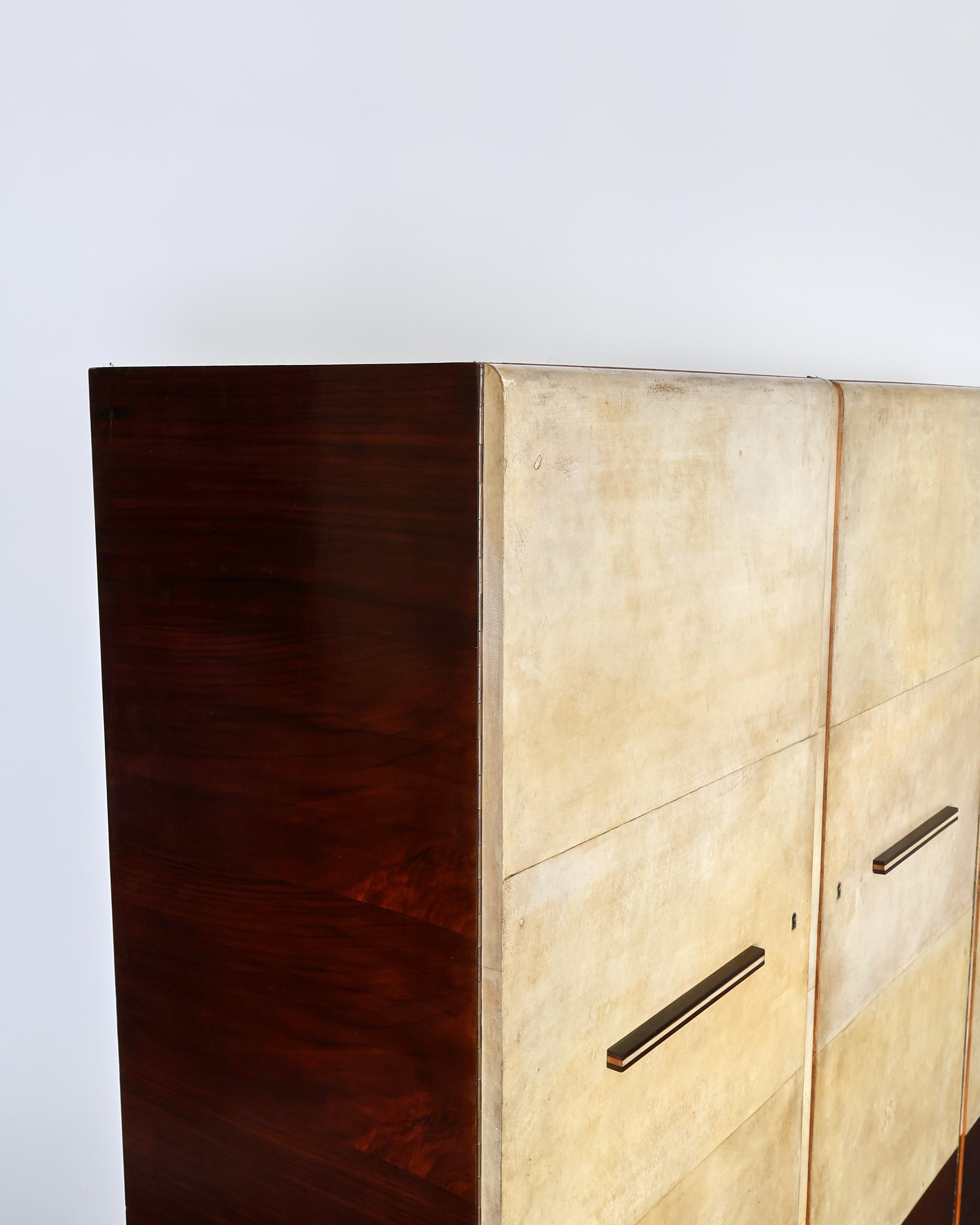 Exceptional Italian Modernist C.1940s Vellum Wardrobe For Sale 9