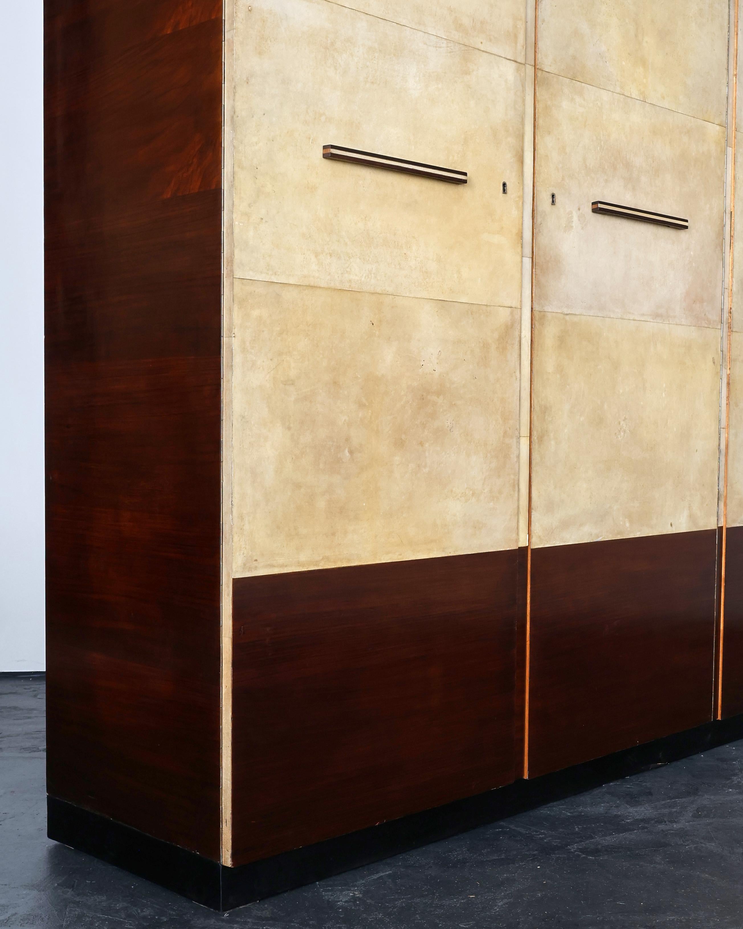 Exceptional Italian Modernist C.1940s Vellum Wardrobe For Sale 11