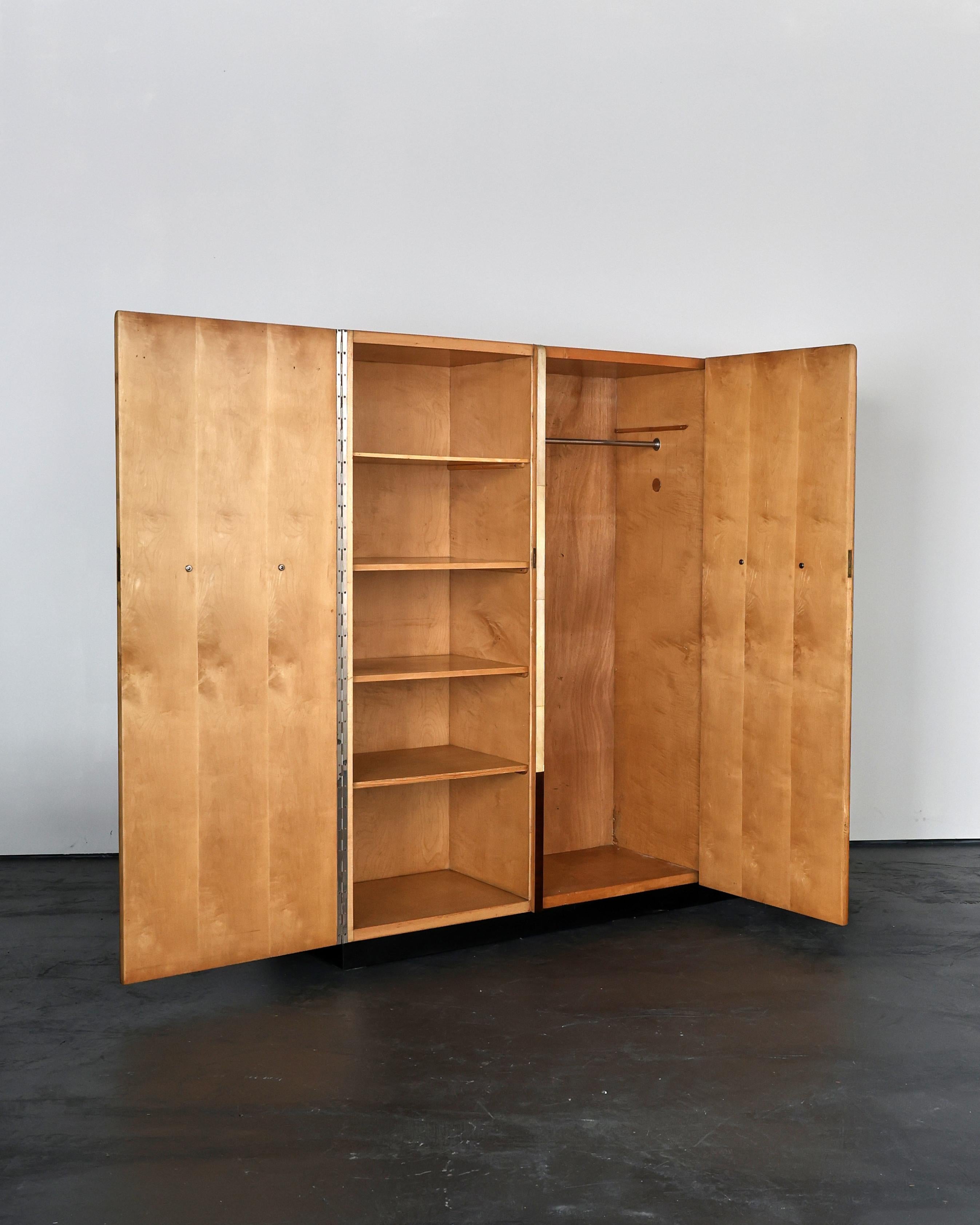 Exceptional Italian Modernist C.1940s Vellum Wardrobe For Sale 1