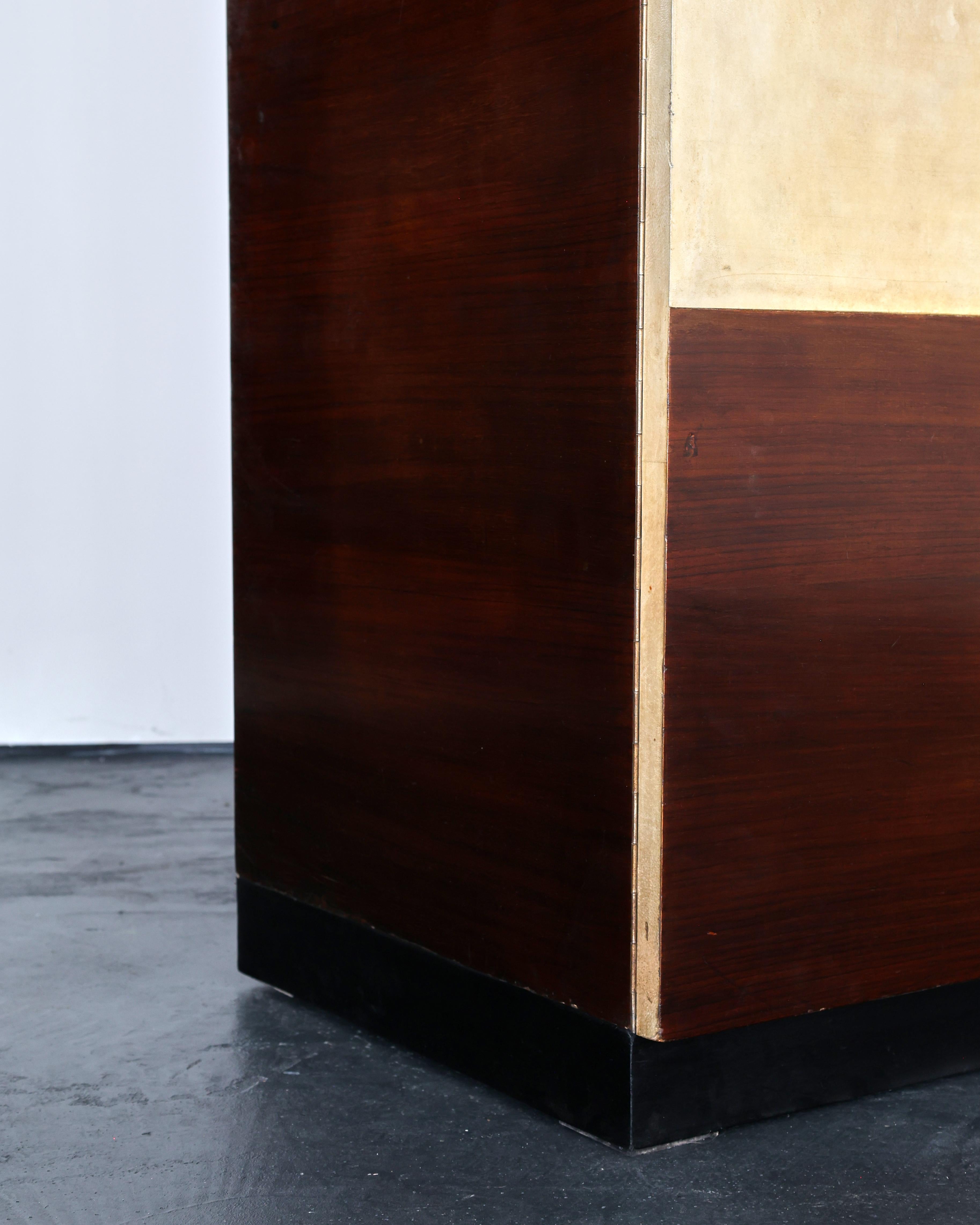 Exceptional Italian Modernist C.1940s Vellum Wardrobe For Sale 3