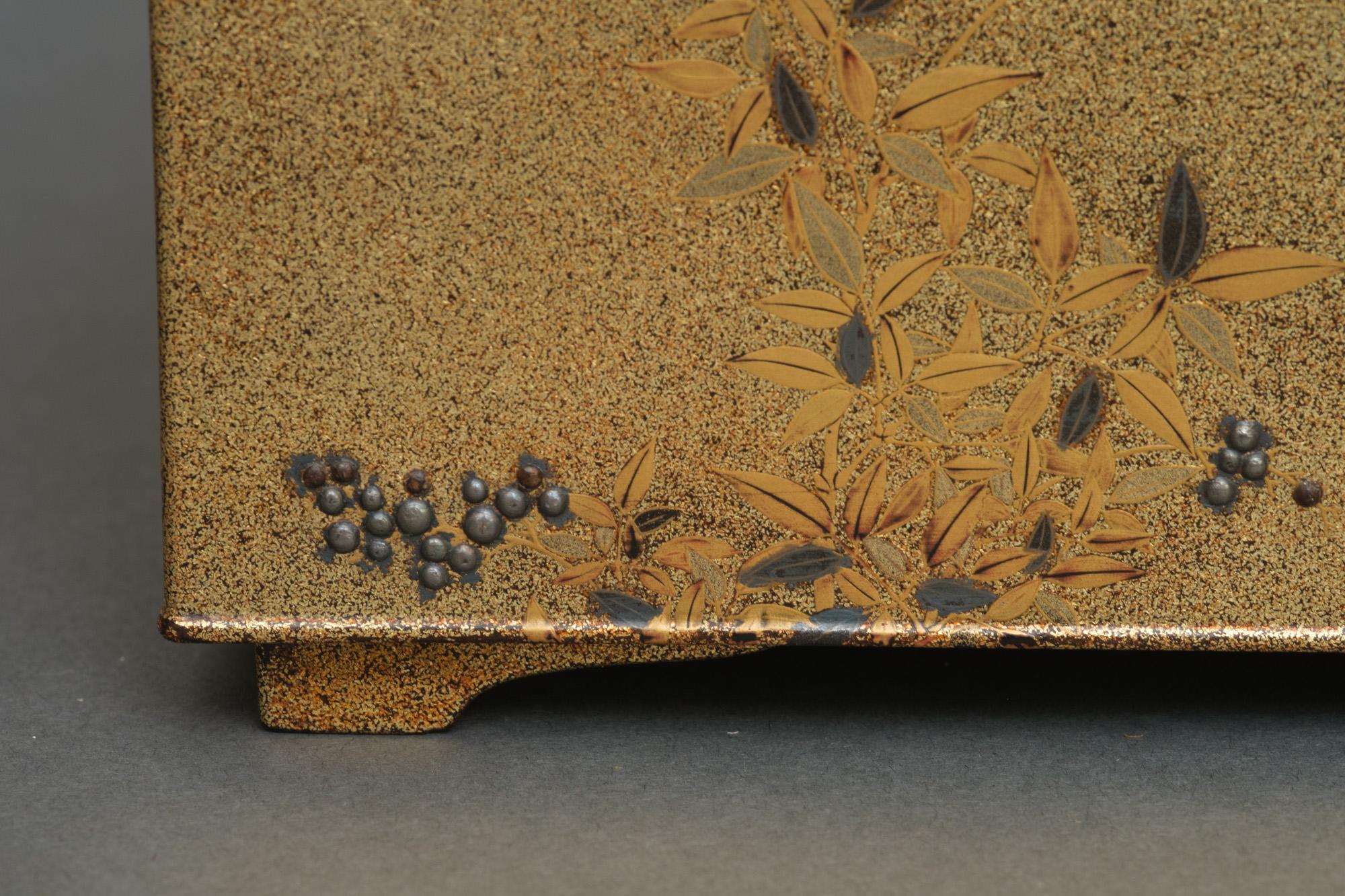 Eccezionale Tebako giapponese in lacca d'oro 手箱 'Scatola per accessori personali' in vendita 4