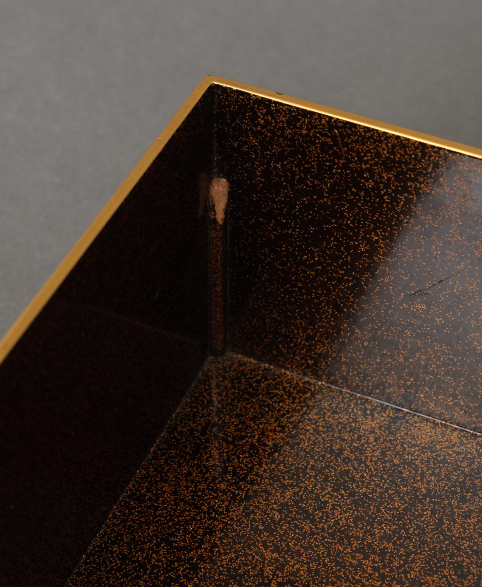 Eccezionale Tebako giapponese in lacca d'oro 手箱 'Scatola per accessori personali' in vendita 11