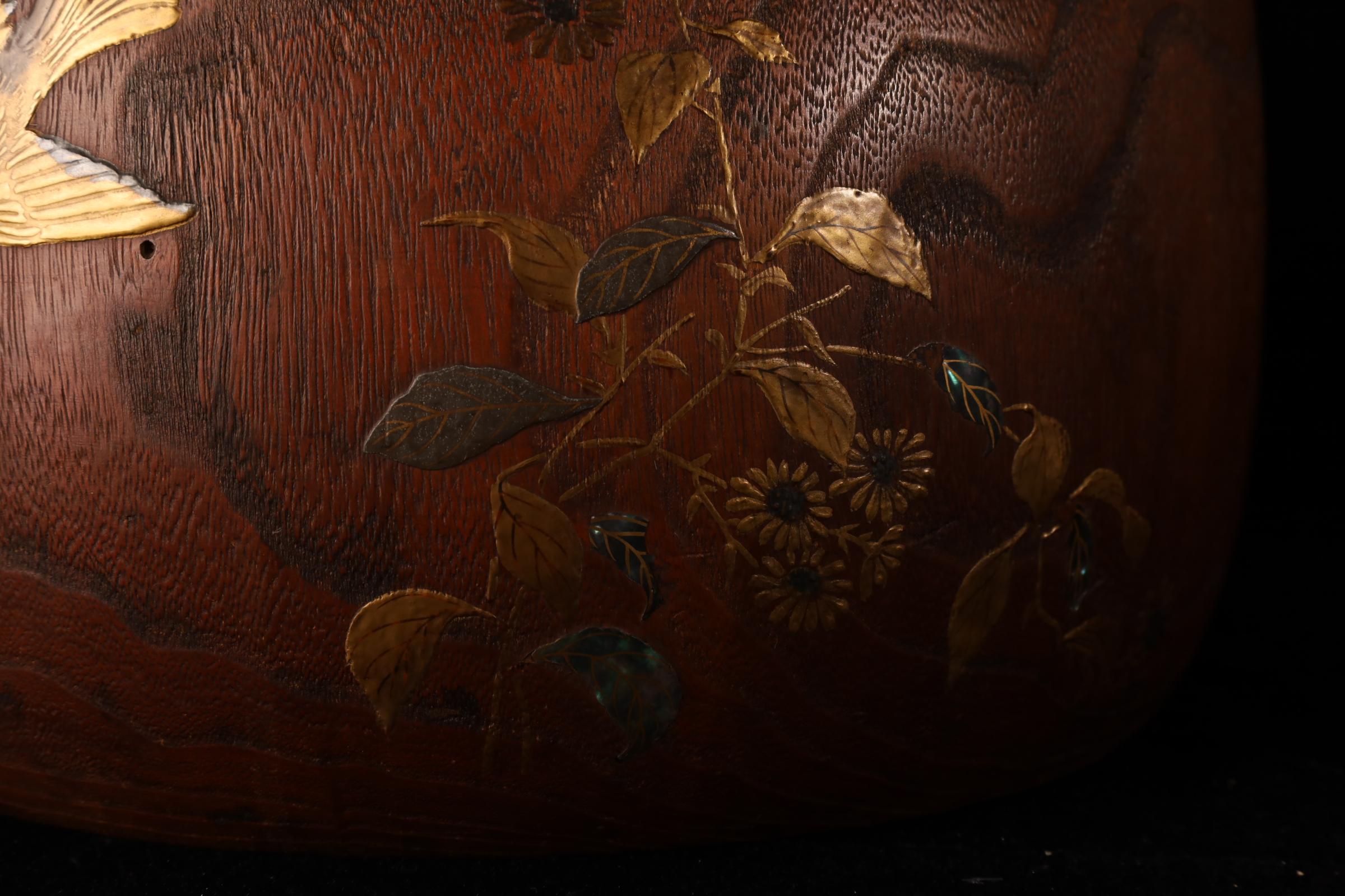 Exceptionnel Hibachi japonais laqué avec fleurs de pavot en Mak d'or et d'argent en vente 5