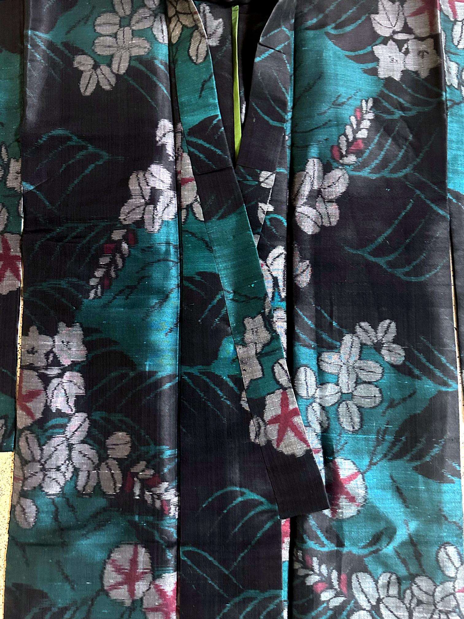 Japonais Exceptional Japanese Summer Asa Hitoe Weft Ikat Kimono Provenance en vente