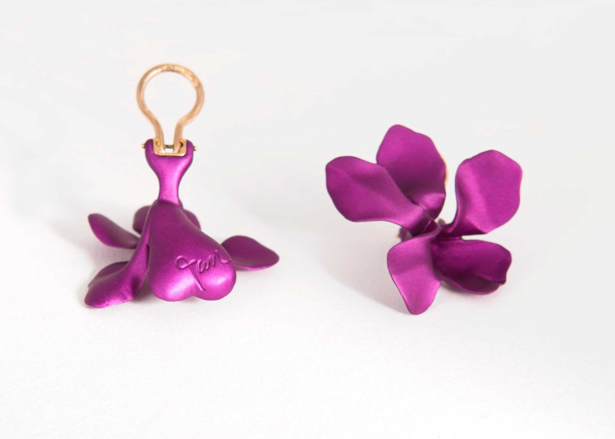 Exceptional JAR Violet Earrings In New Condition In Atlanta, GA