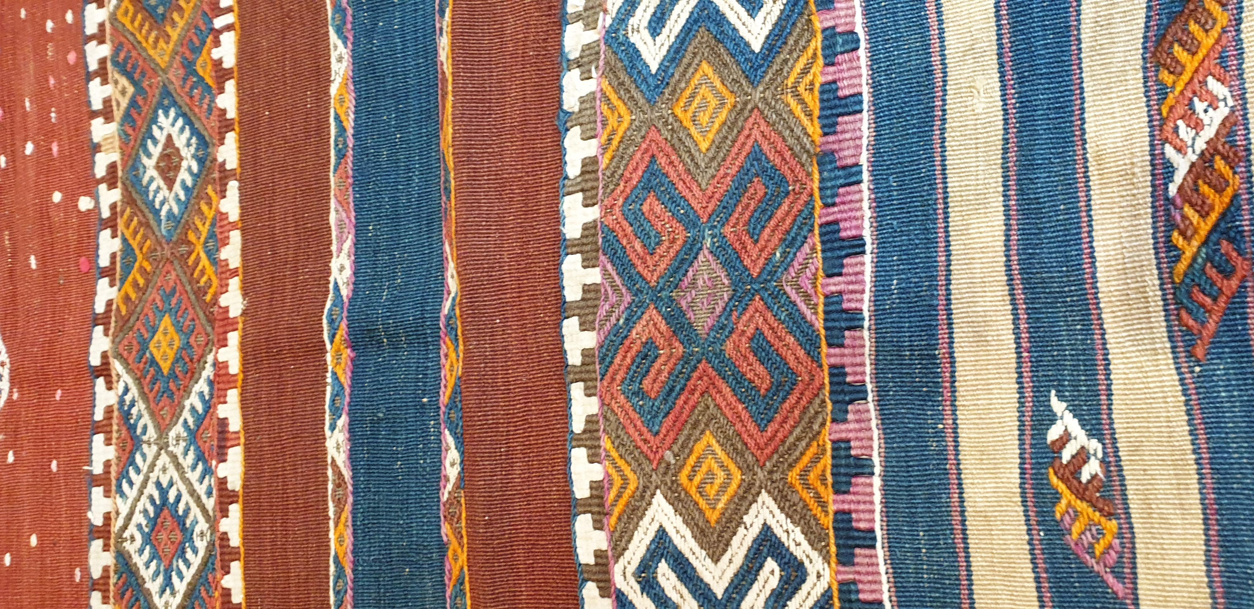 Noué à la main 694 - Exceptionnel Soumak de style Kilim en laine de Turquie, 19ème siècle en vente