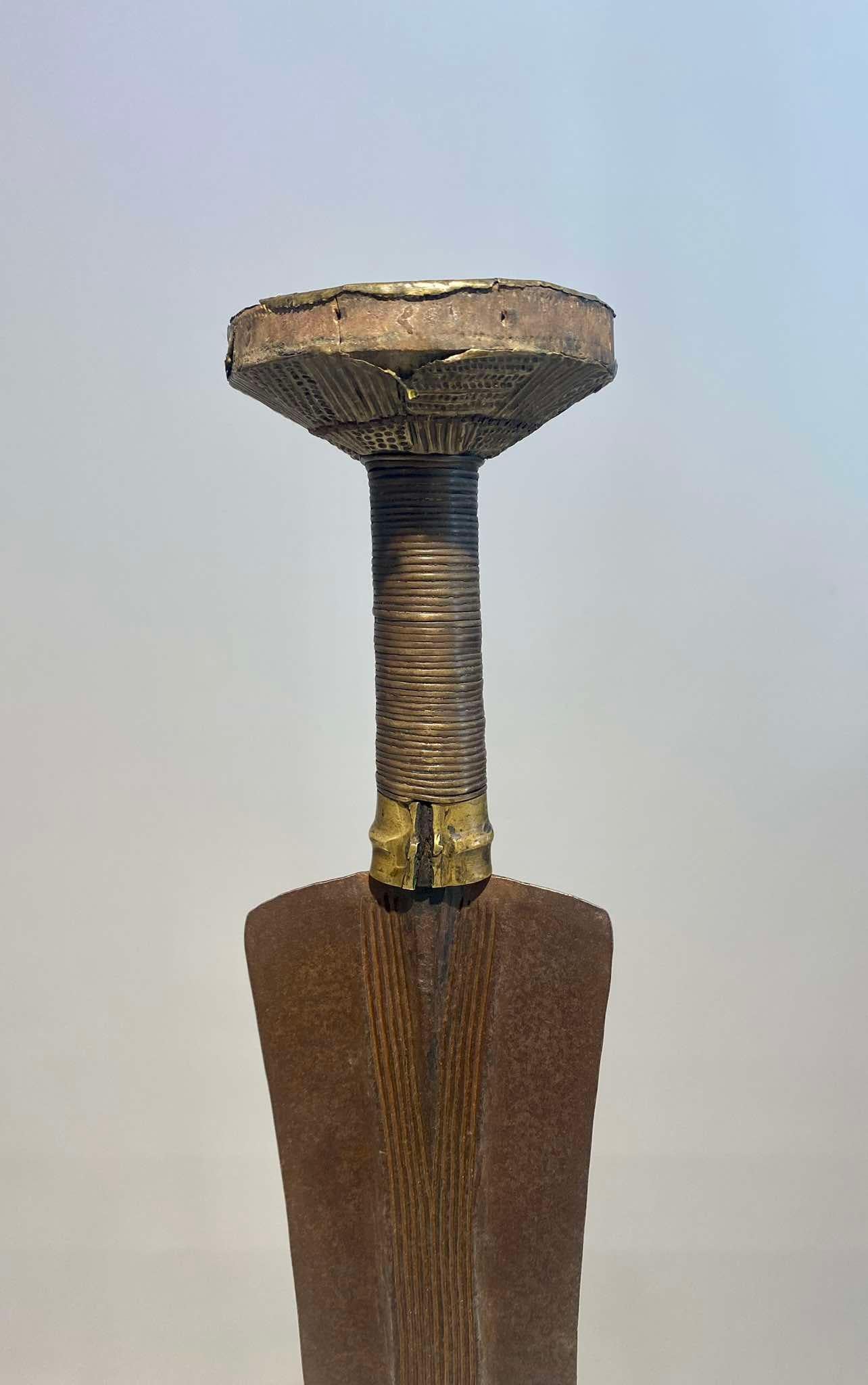 Exceptional Knife Or Saber From The Teke Tribe, Dr Congo / Kongo Brazzaville 19t For Sale 1