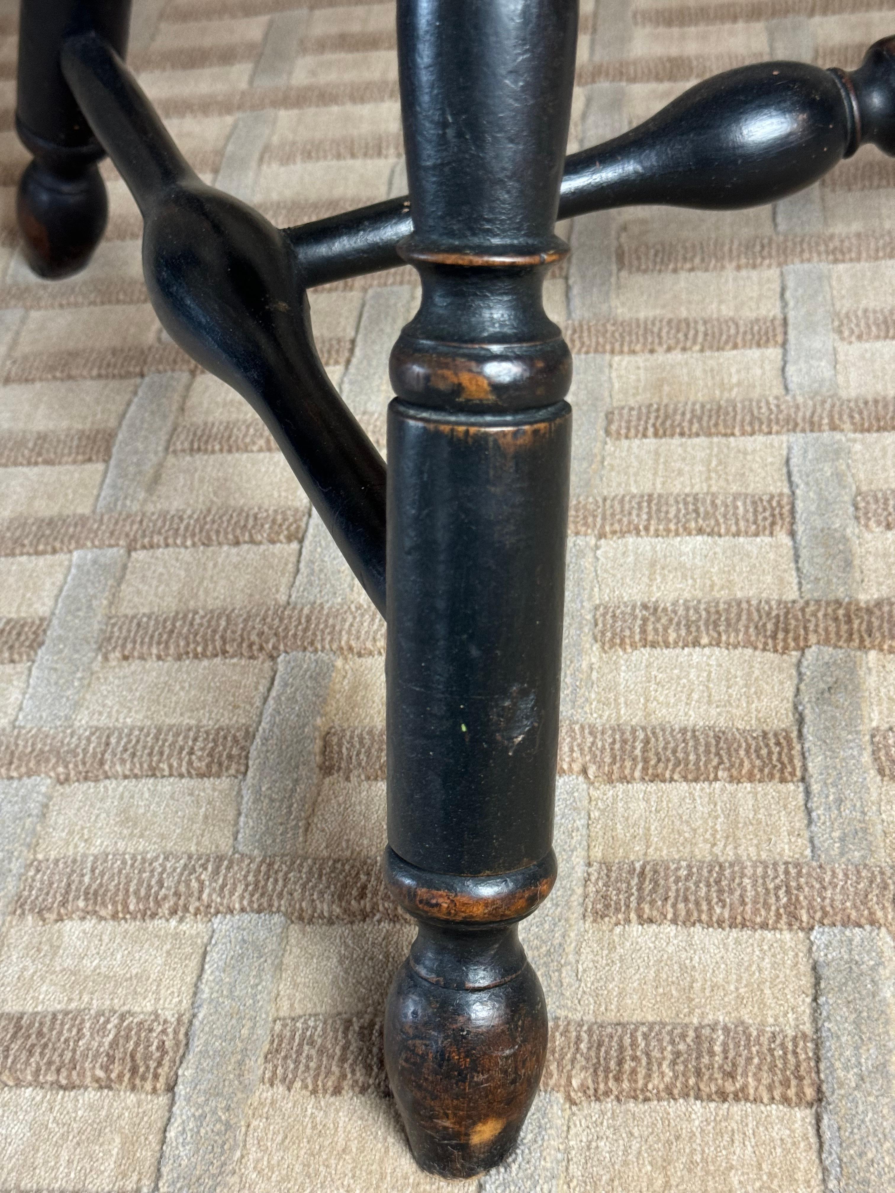 Exceptional Lancaster County Sack Back Windsor Chair For Sale 10