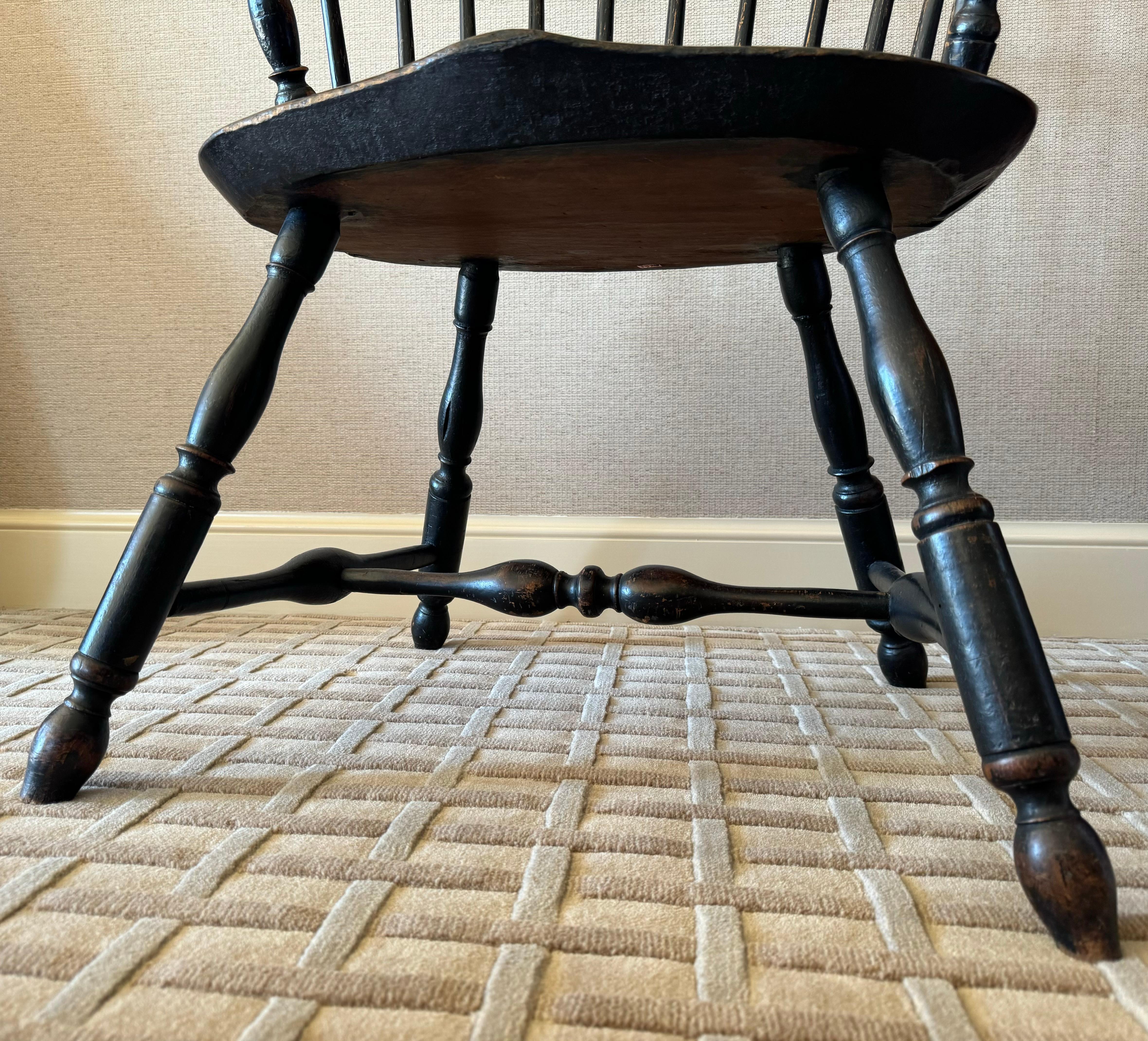 18th Century Exceptional Lancaster County Sack Back Windsor Chair For Sale