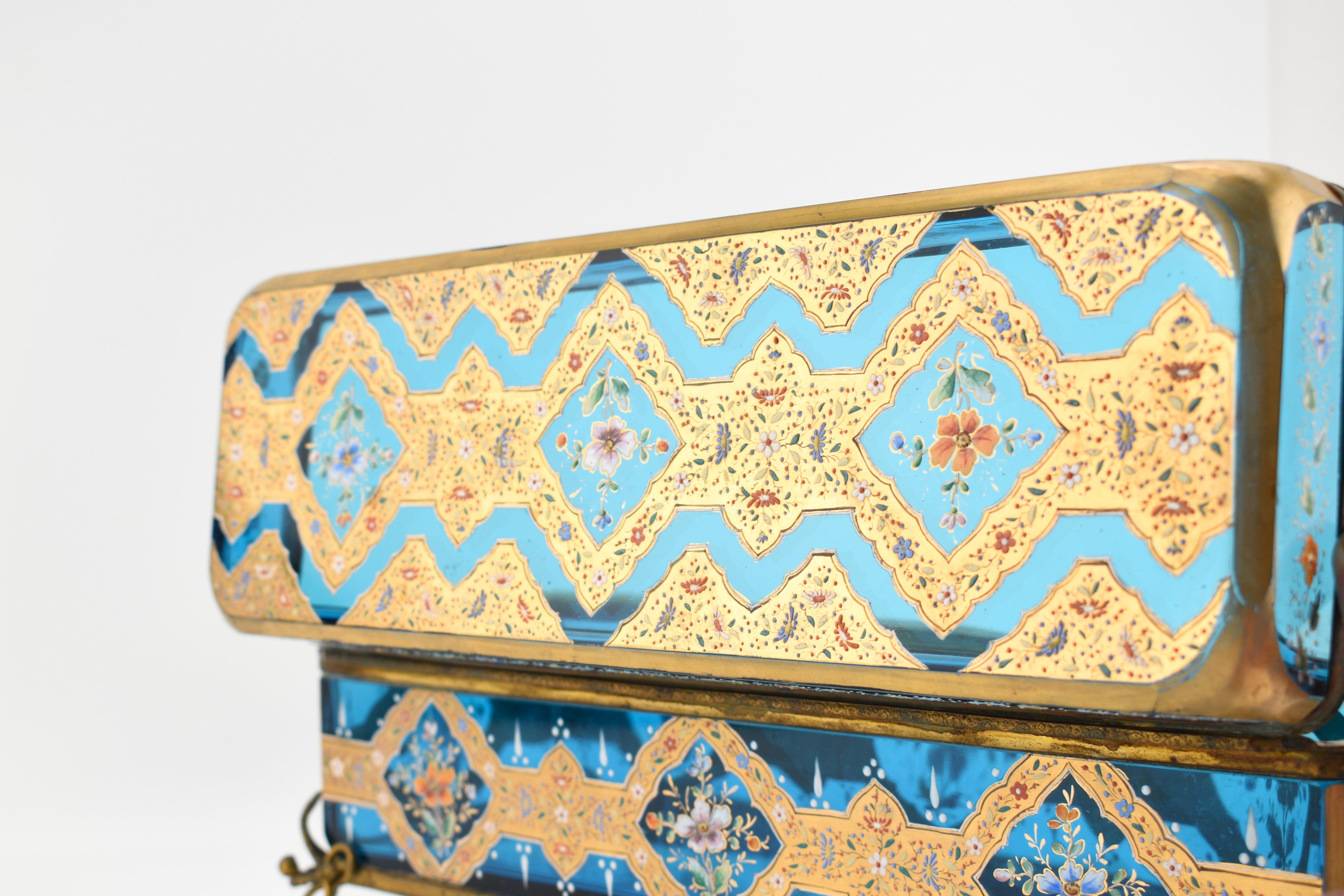 Bronze Exceptional Large Antique Bohemian Moser Enameled Gilt Glass Jewelry Casket Box en vente