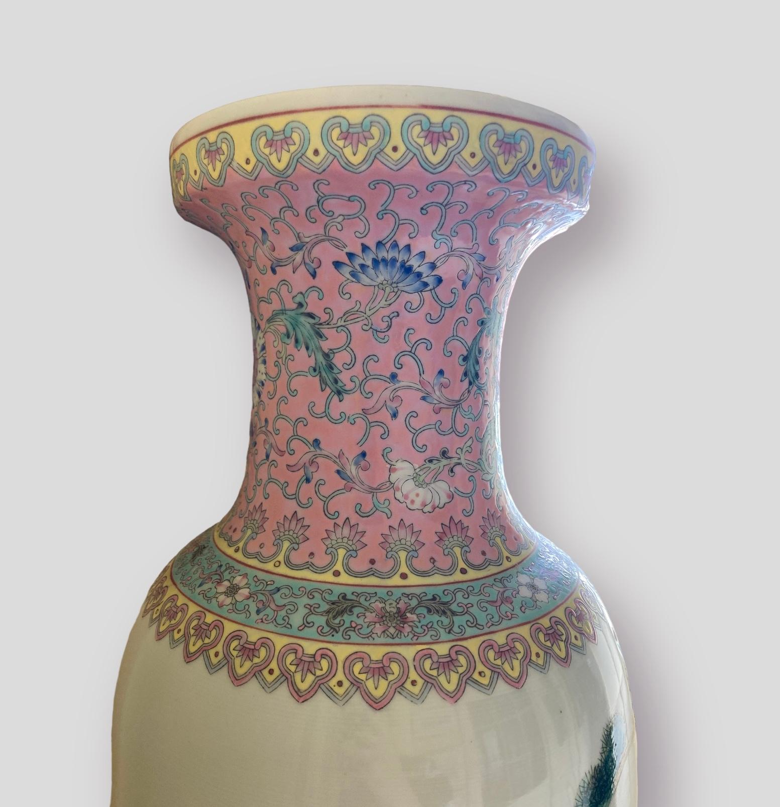 Exceptional large Chinese Famille Rose Hand Painted Vase In Excellent Condition For Sale In Reepham, GB