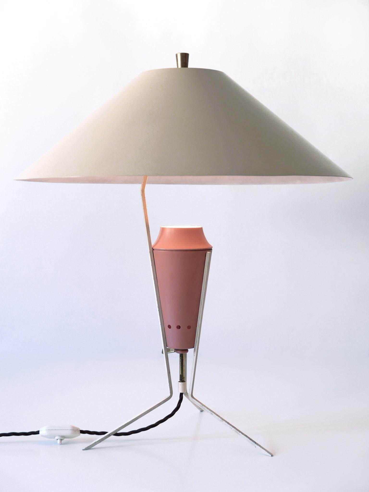 Große und elegante Mid-Century-Modern-Tischlampe, Deutschland 1950er Jahre, außergewöhnlich im Angebot 3