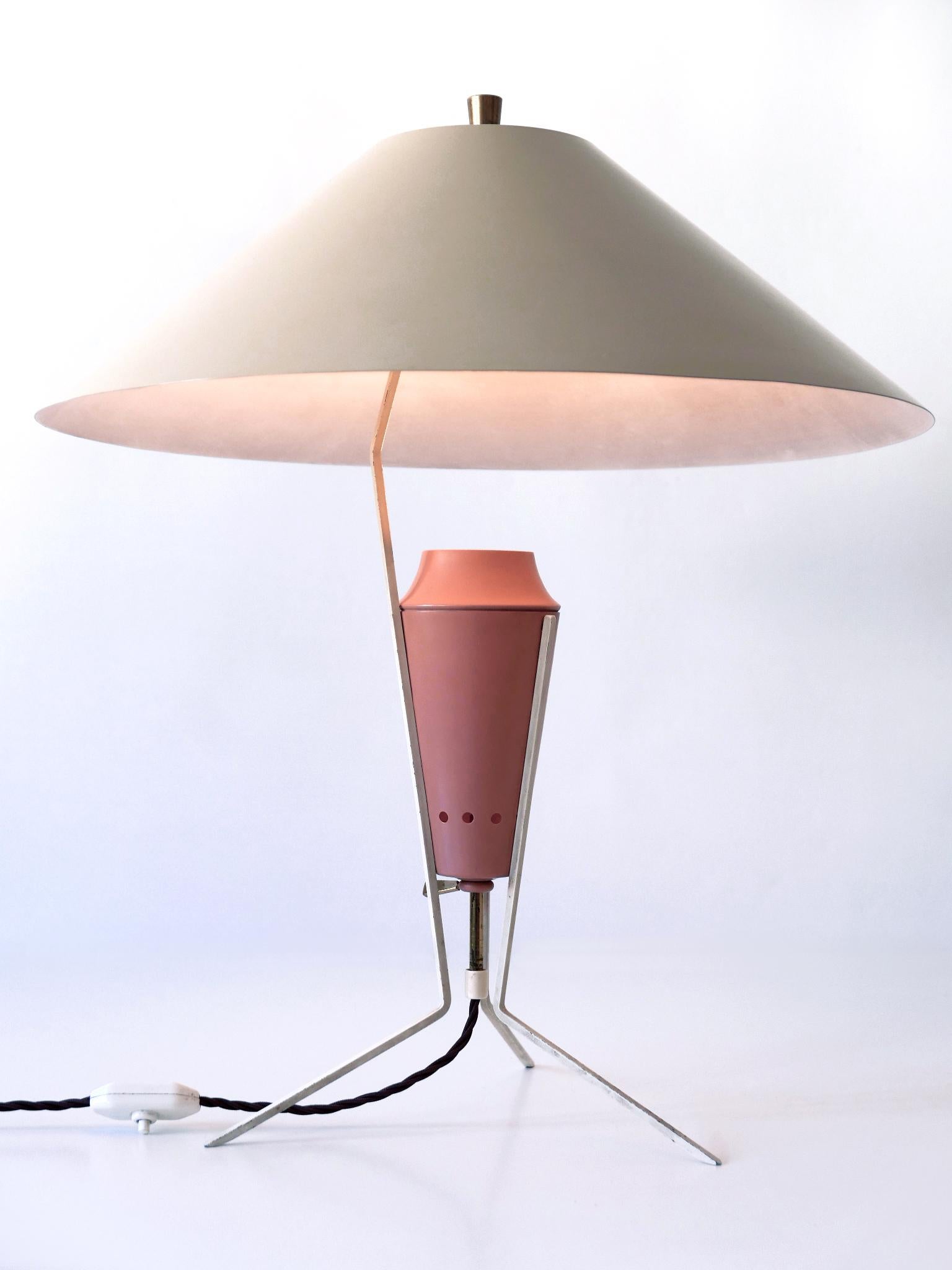 Große und elegante Mid-Century-Modern-Tischlampe, Deutschland 1950er Jahre, außergewöhnlich im Angebot 4