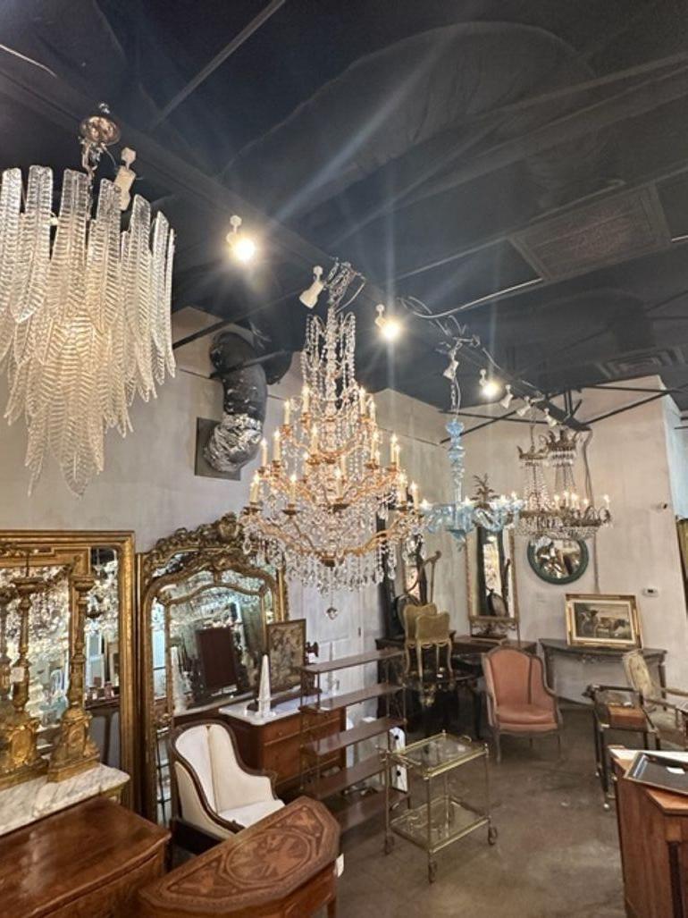 Exceptional Large Italian Crystal Chandelier with 25 Lights 2