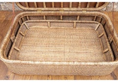 Exceptionnelle table de cocktail à plateau relevable en forme de panier tissé avec plateau