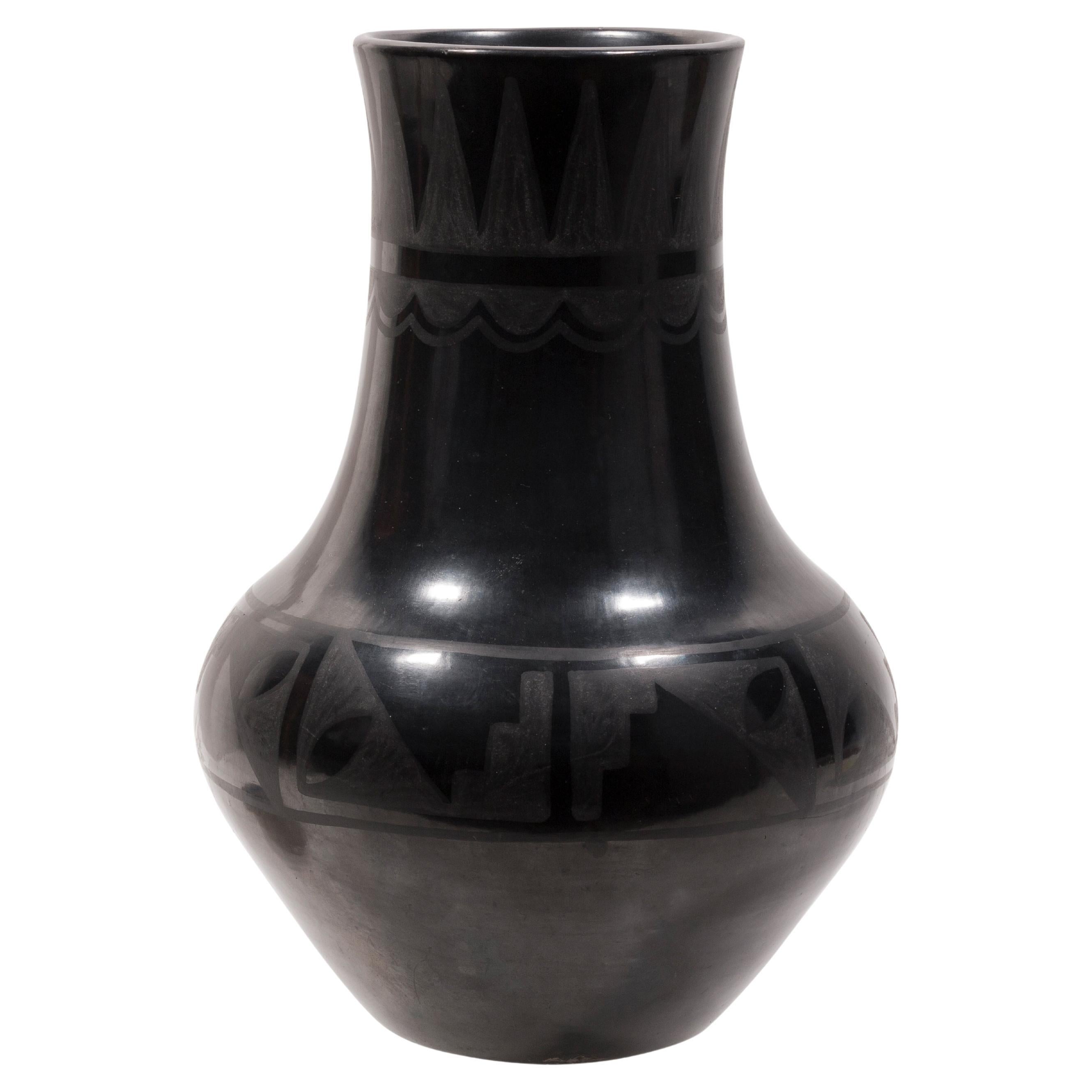 Exceptional, Large Maria and Julian Martinez Black Ware Pottery Jar For Sale
