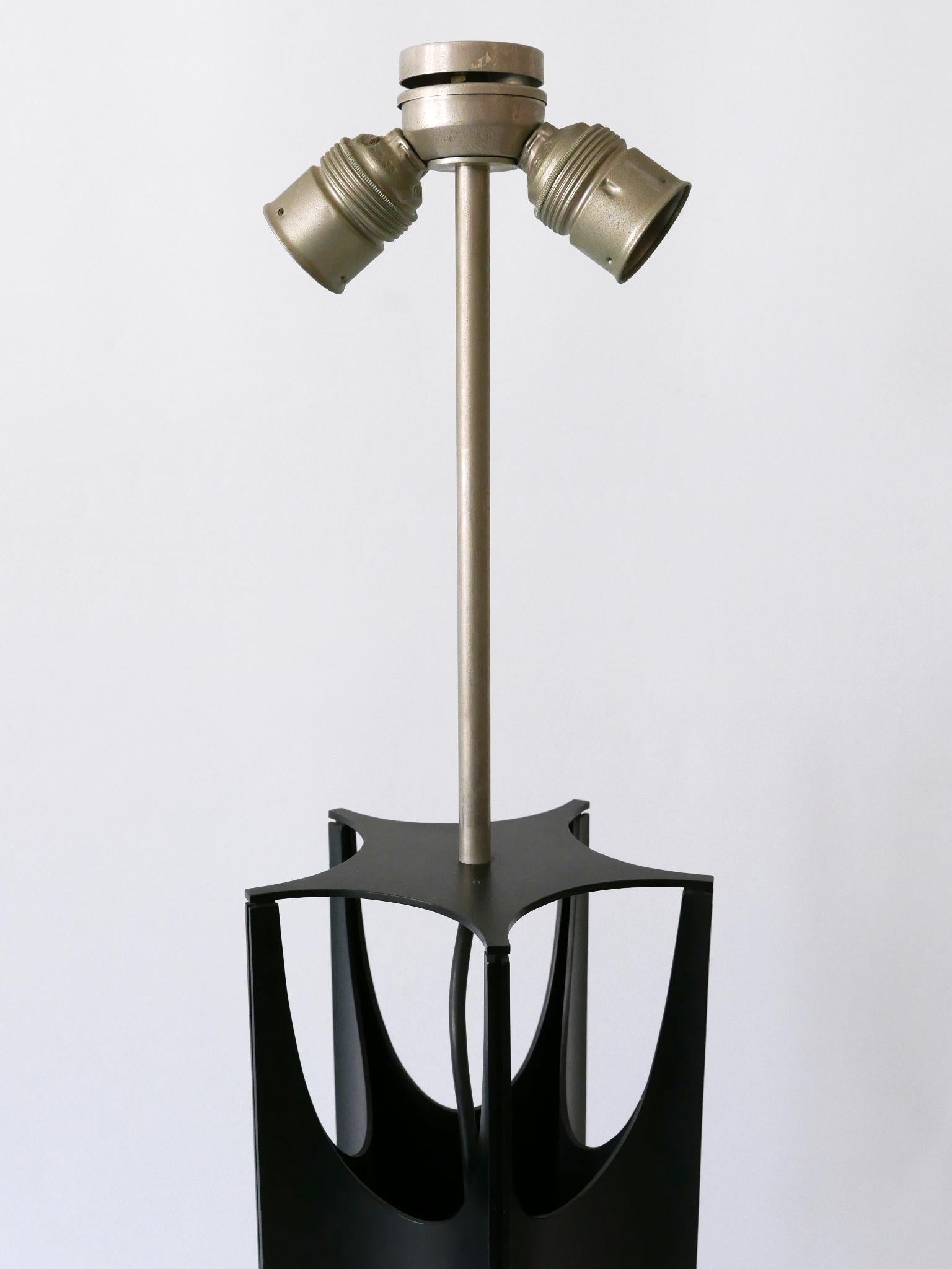 Exceptionnelle et grande lampe de bureau brutaliste mi-siècle moderne, Italie, années 1960 en vente 11