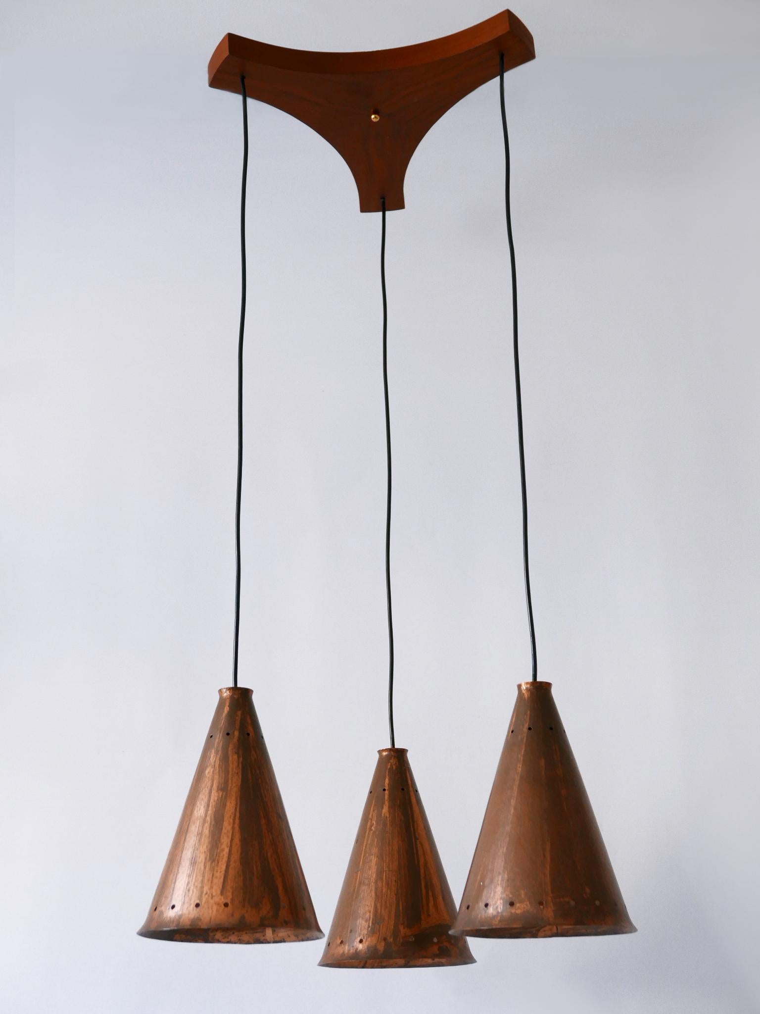 Scandinave Exceptionnelle et grande lampe à suspension en cuivre de style mi-siècle moderne, Scandinavie, années 1950 en vente
