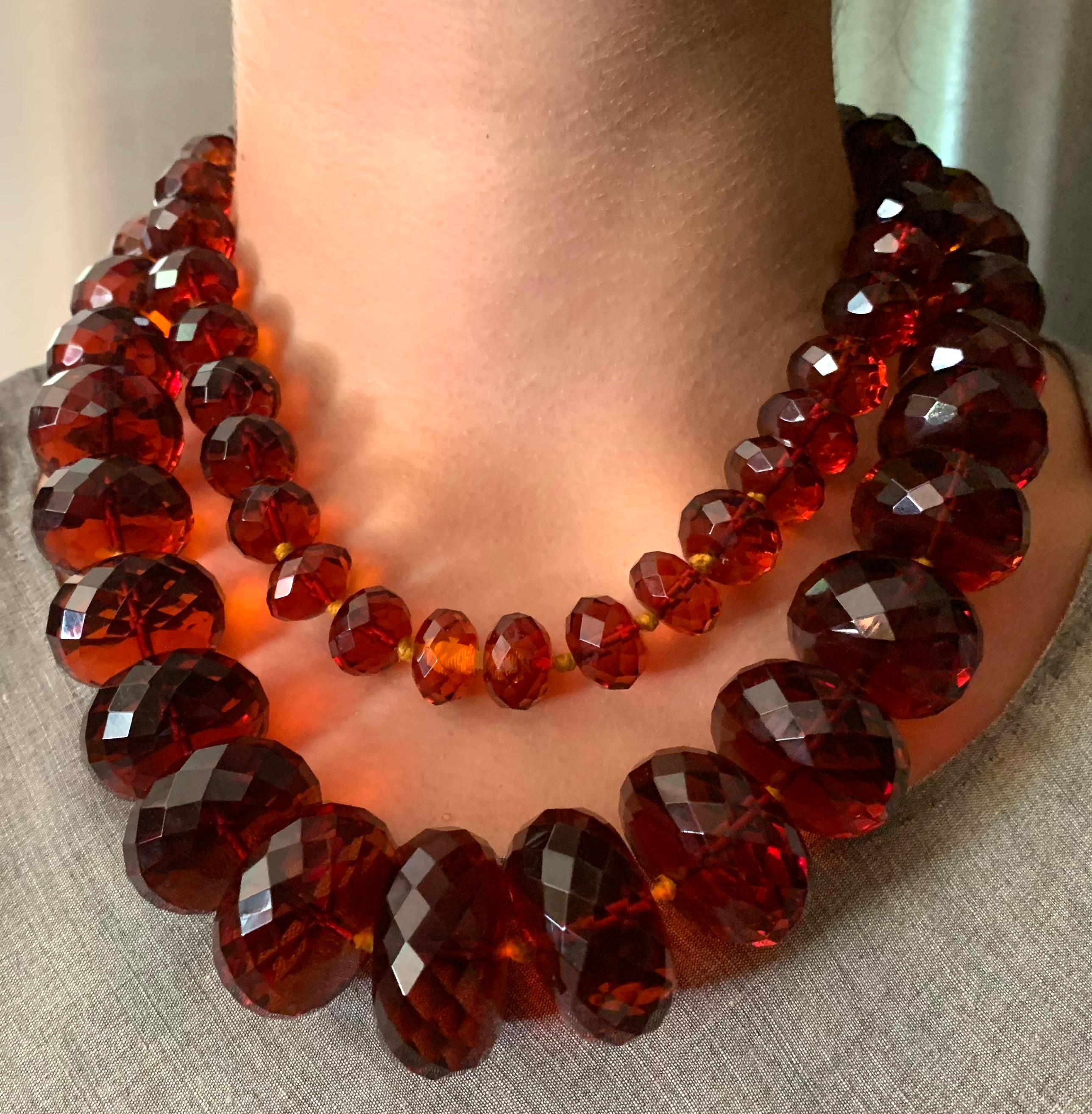 Exceptional Large Natural Vermillion Color Faceted Antique Baltic Amber Necklace In Good Condition For Sale In New York, NY