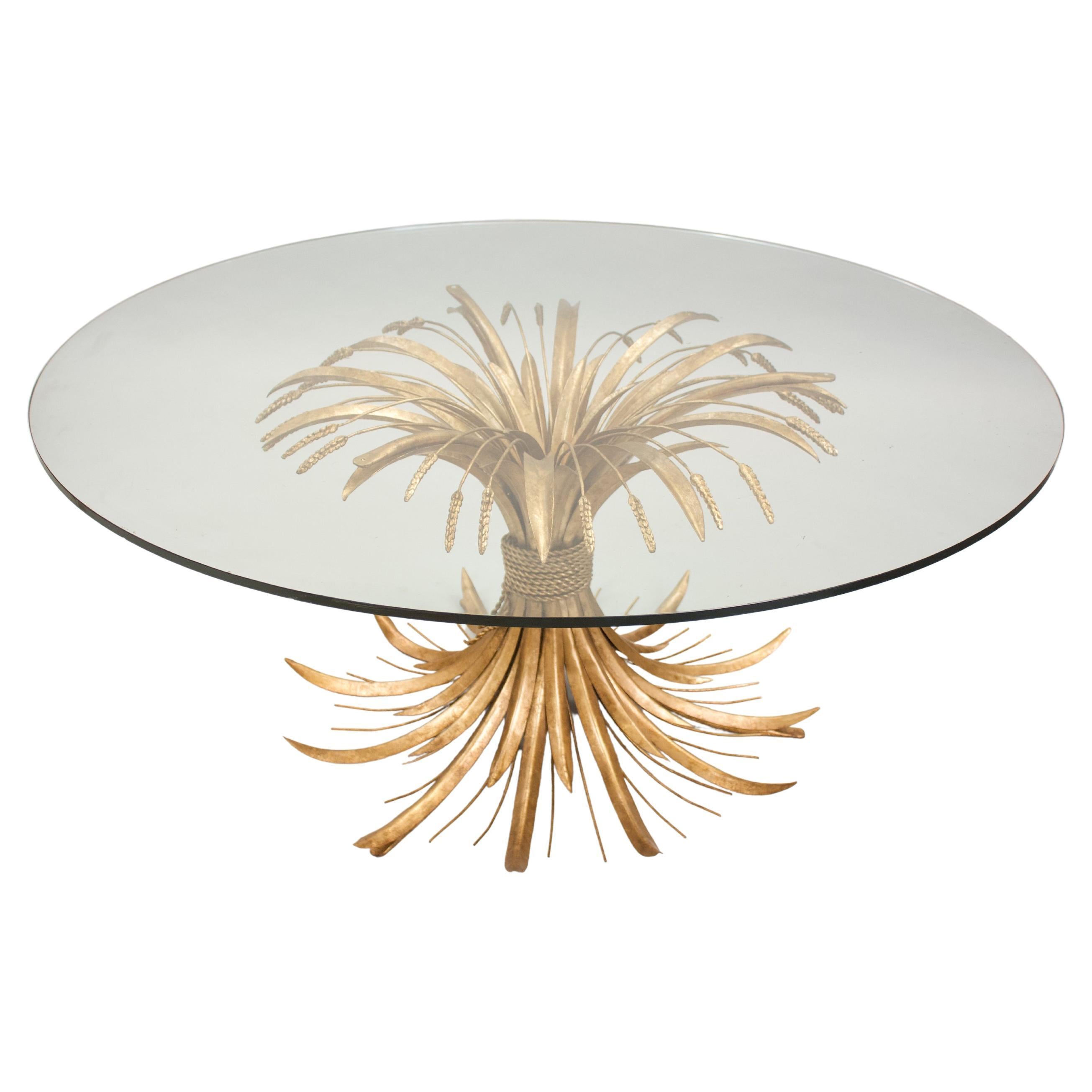Exceptional Large Round Low Table. Similar table at Coco Chanel’s appartement.  For Sale