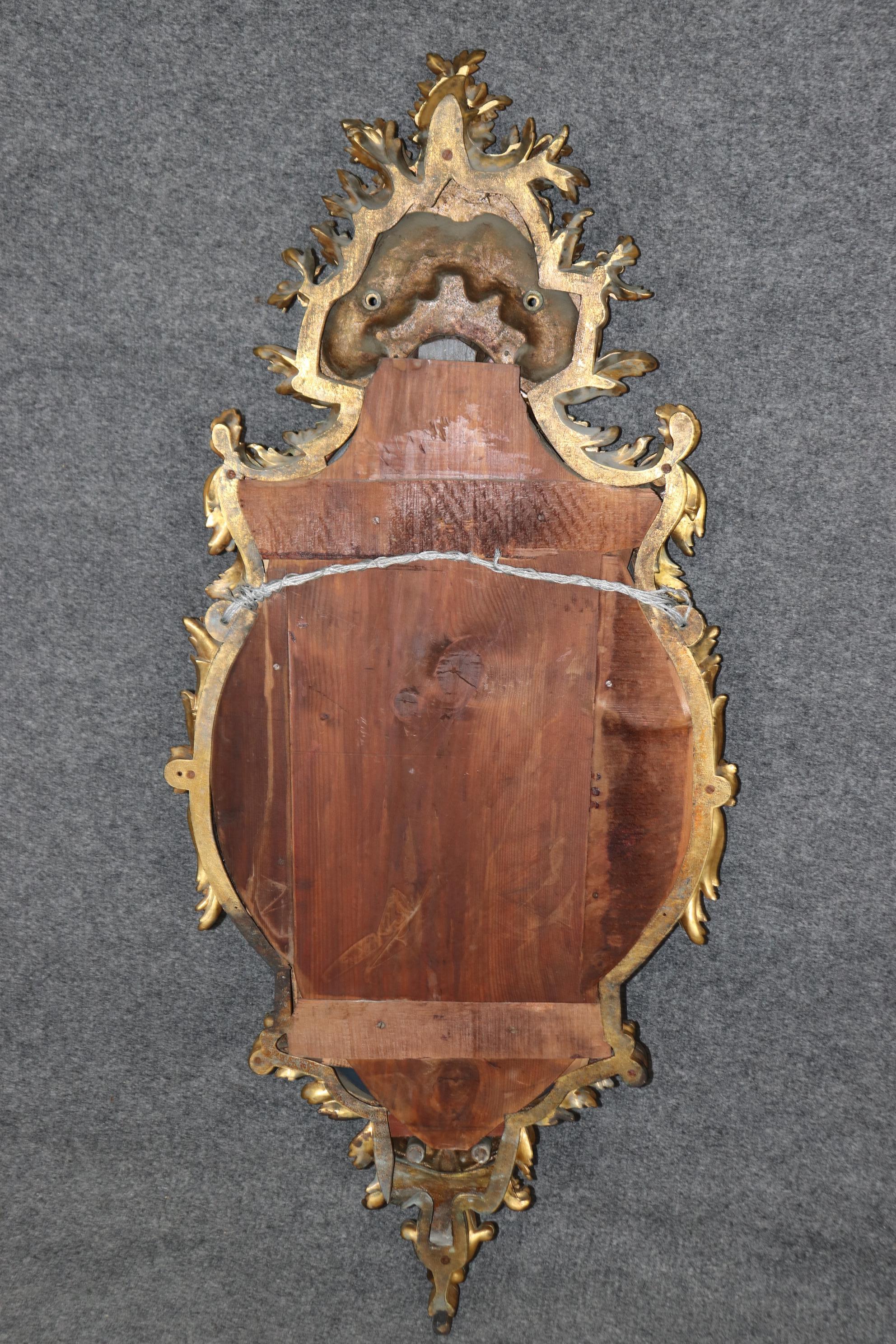 Excepcional Espejo de Pared de Bronce Macizo Francés Estilo Luis XV Acabado Dore en venta 9