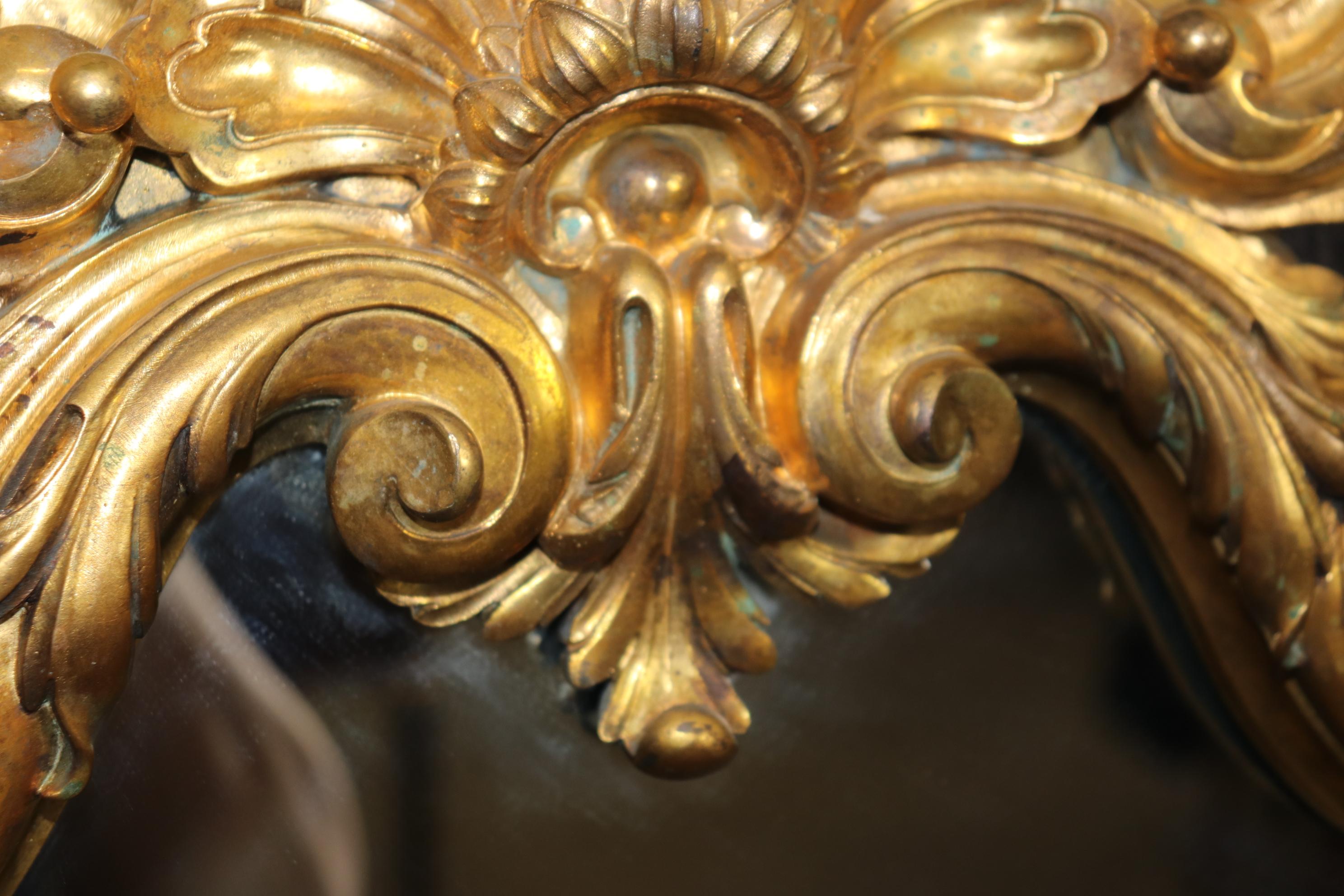 Excepcional Espejo de Pared de Bronce Macizo Francés Estilo Luis XV Acabado Dore en venta 5