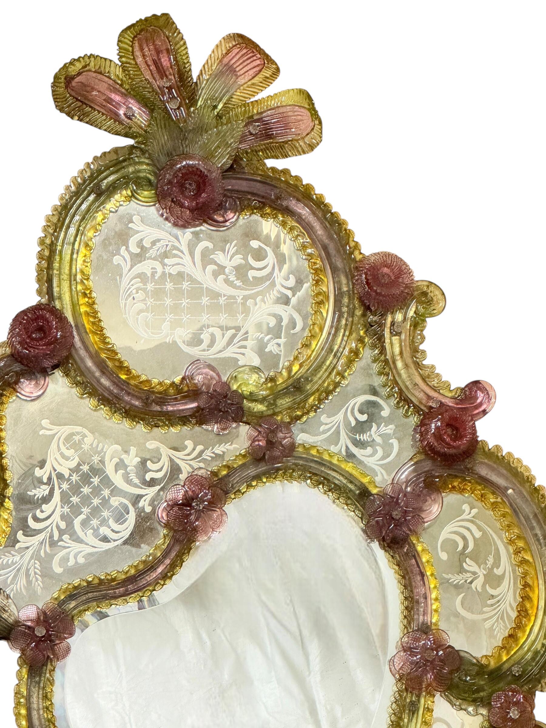 Außergewöhnliche große hervorragende venezianische geätzte Murano-Glas-Spiegel Antique 1890 -1900s im Angebot 4