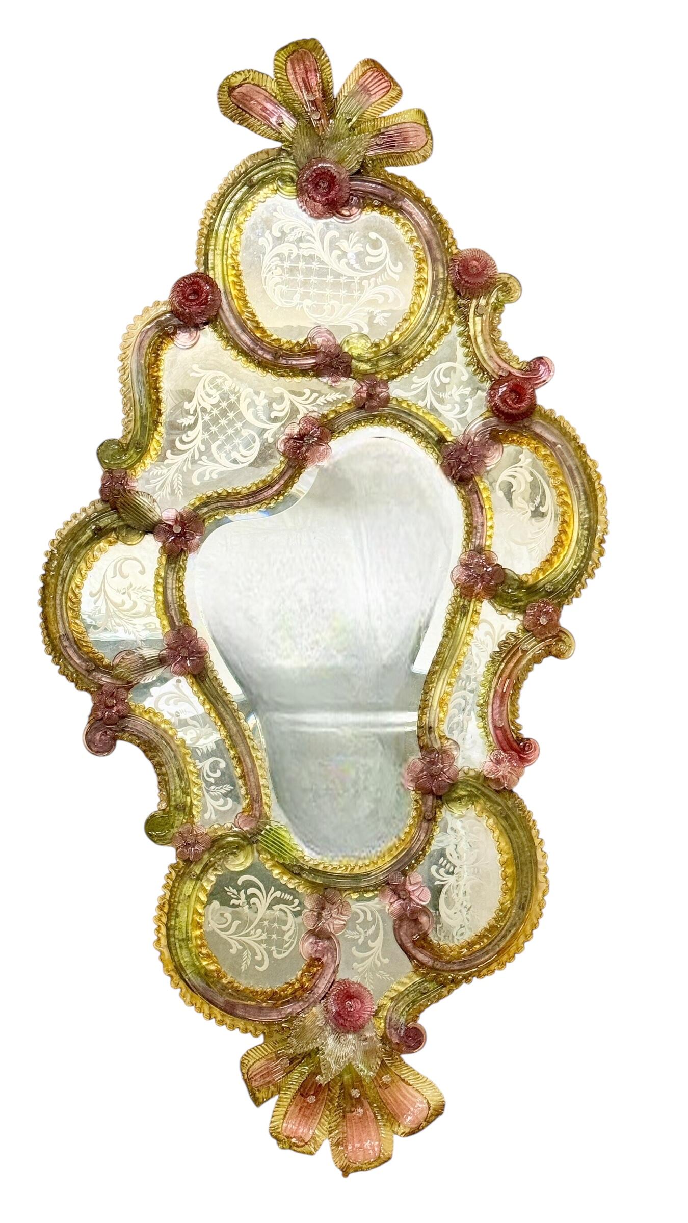 Außergewöhnliche große hervorragende venezianische geätzte Murano-Glas-Spiegel Antique 1890 -1900s (Hollywood Regency) im Angebot