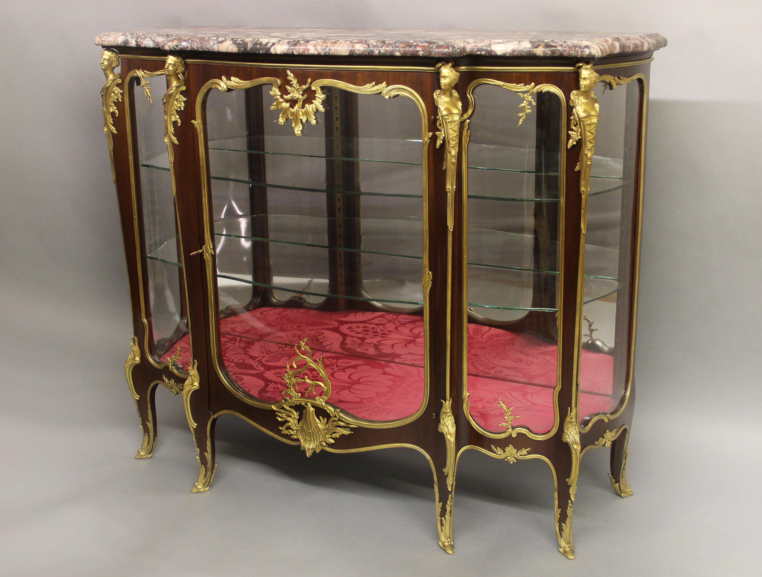 Belle Époque Exceptional Late 19th Century Gilt Bronze Mounted Vitrine by François Linke For Sale
