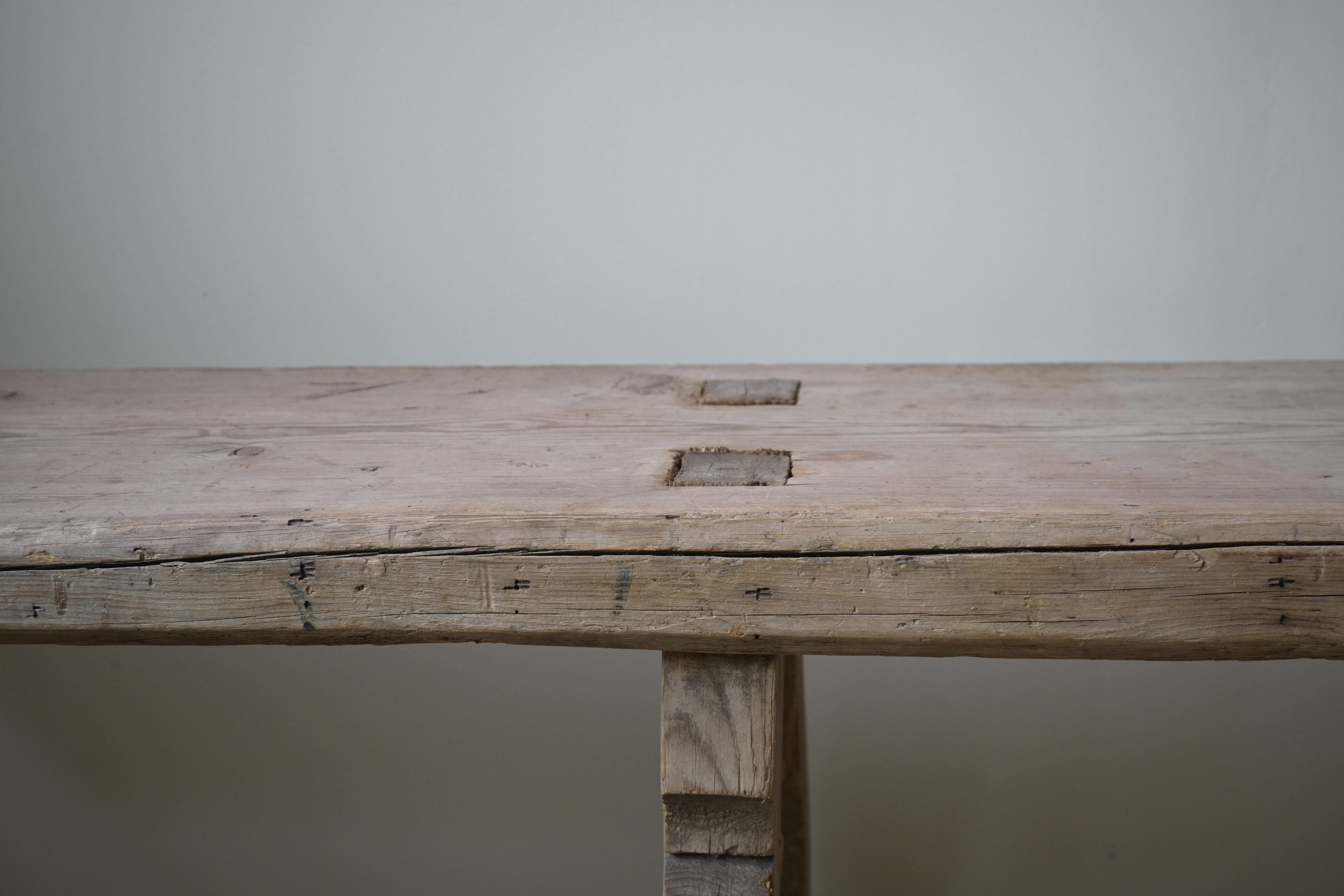 Artisanat Exceptionnel long banc d'art populaire suédois, vers 1830 en vente