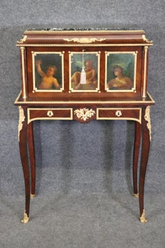 Exceptionnel secrétaire Louis XV du 19ème siècle monté en bronze doré par Befort Jeune