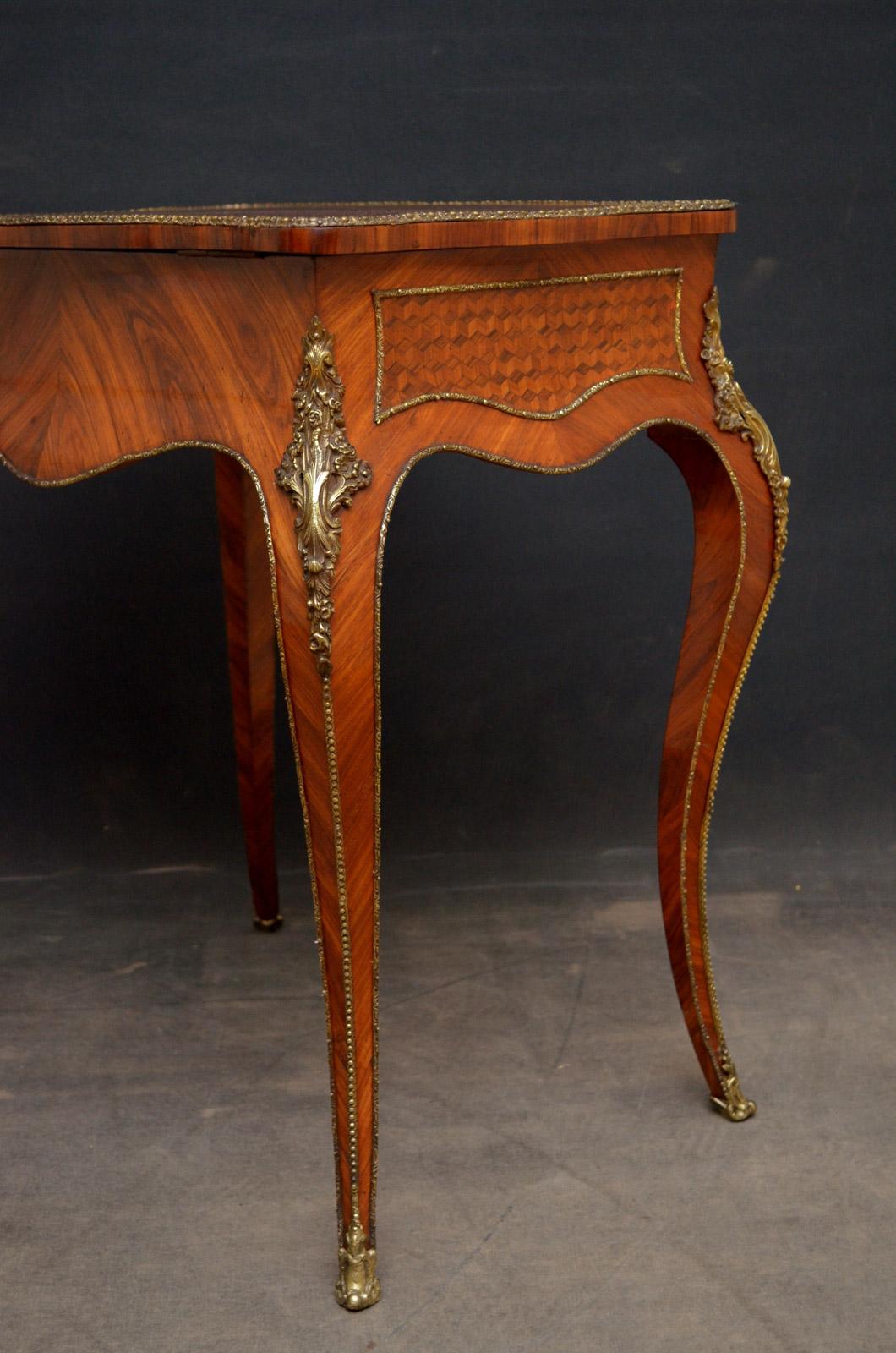 Exceptional Louis XV Design Kingwood Dressing Table For Sale 7