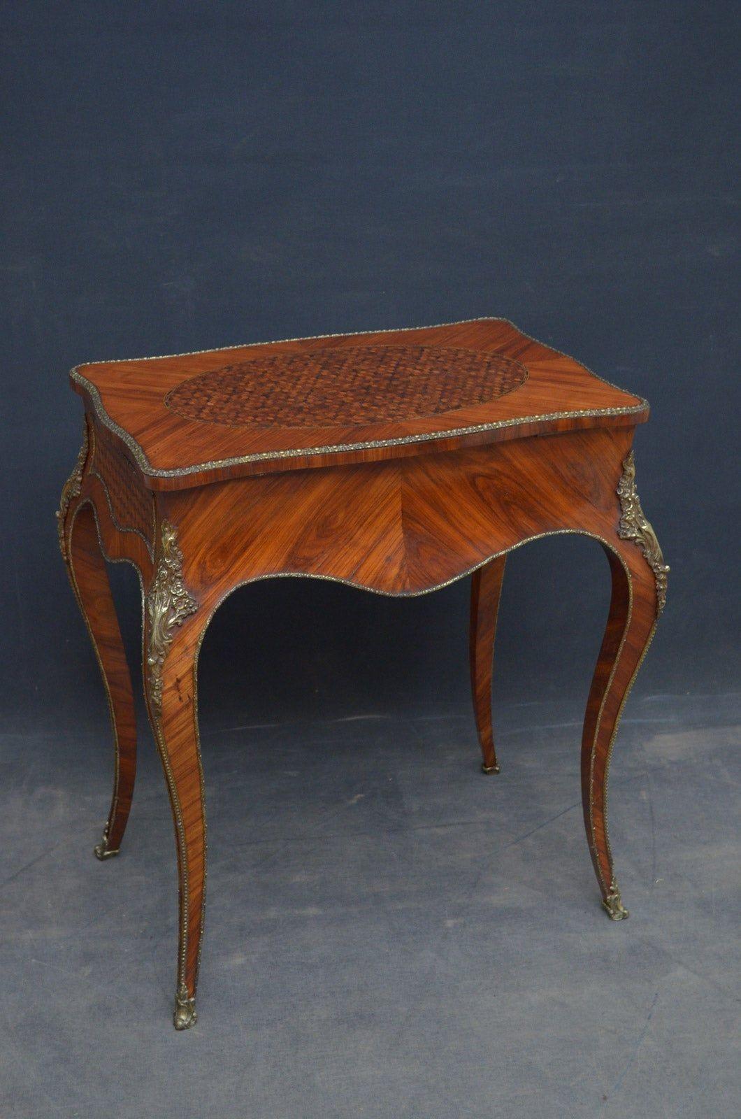 Exceptional Louis XV Design Tulipwood Dressing Table For Sale 8