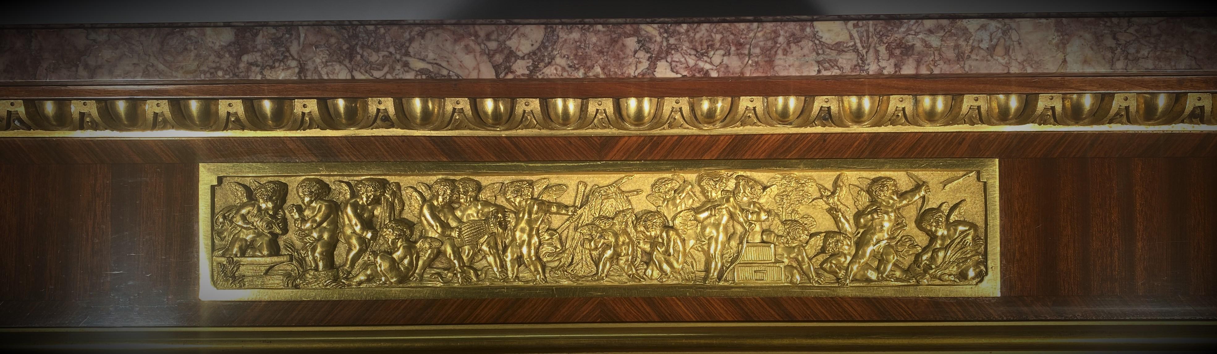 Exceptional Louis XVI Style Showcase in the manner of François Linke For Sale 2
