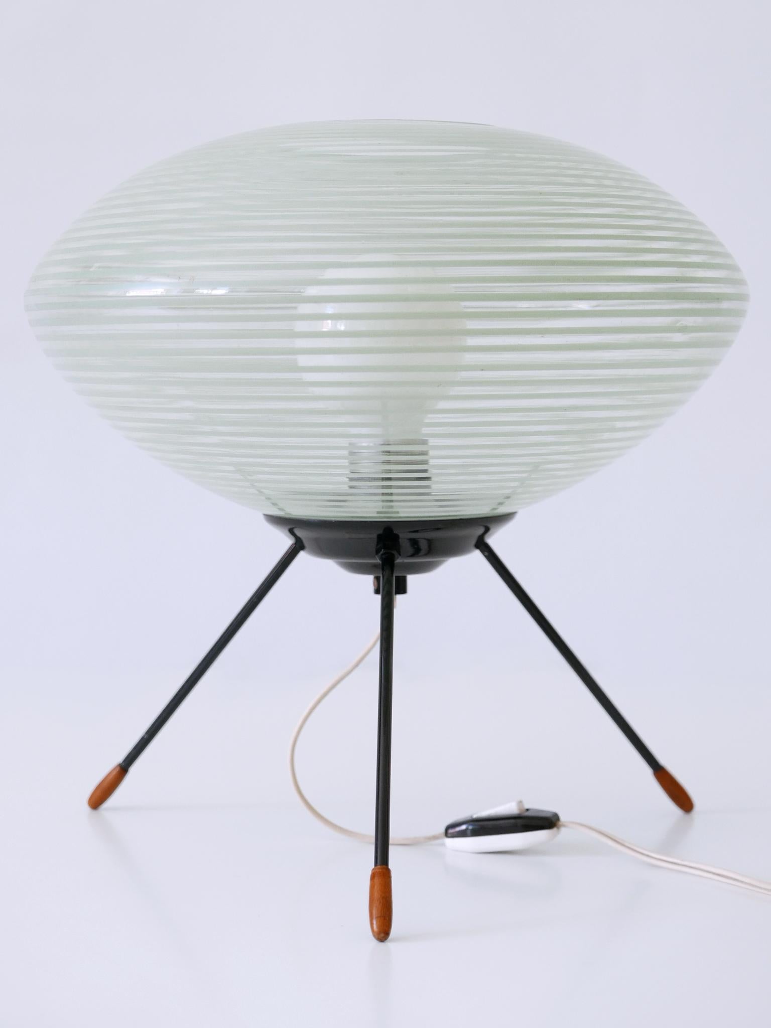 Exceptional & Lovely Mid-Century Modern Tripod UFO Table Lamp Germany 1950s In Good Condition For Sale In Munich, DE