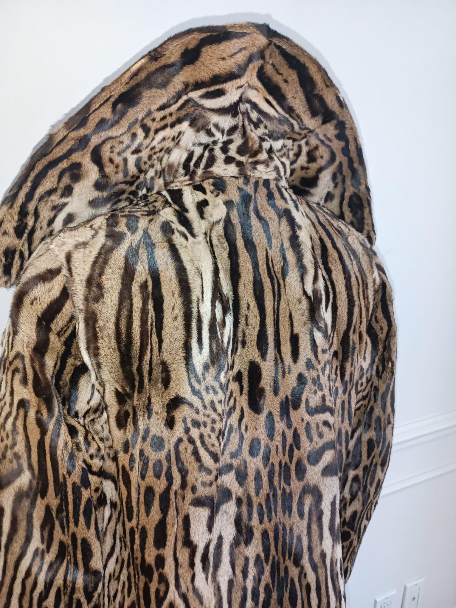 Eccezionale pelliccia di ocelot brasiliano maturo con collo a tacca taglia 10/M in vendita 8