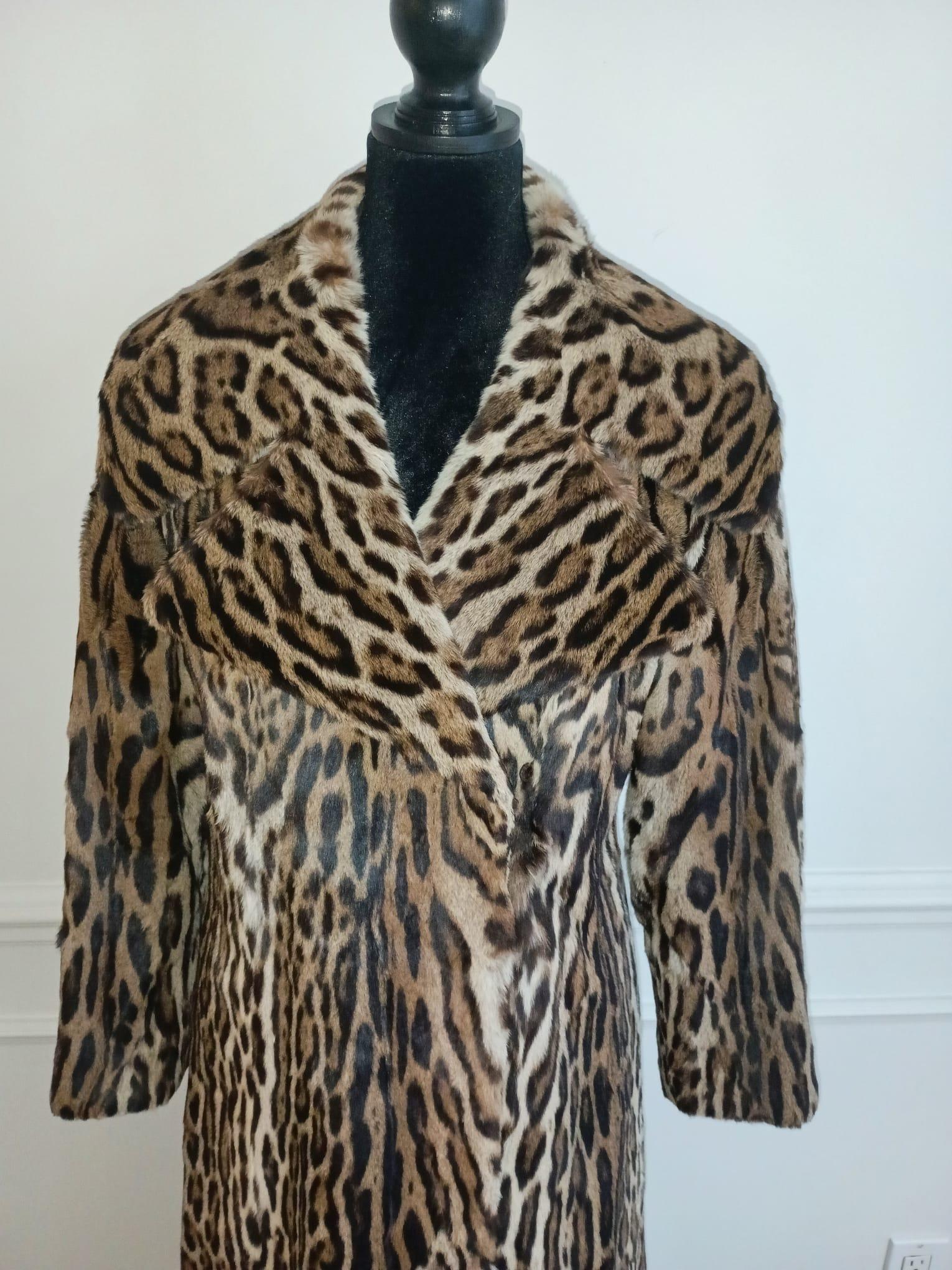 Donna Eccezionale pelliccia di ocelot brasiliano maturo con collo a tacca taglia 10/M in vendita