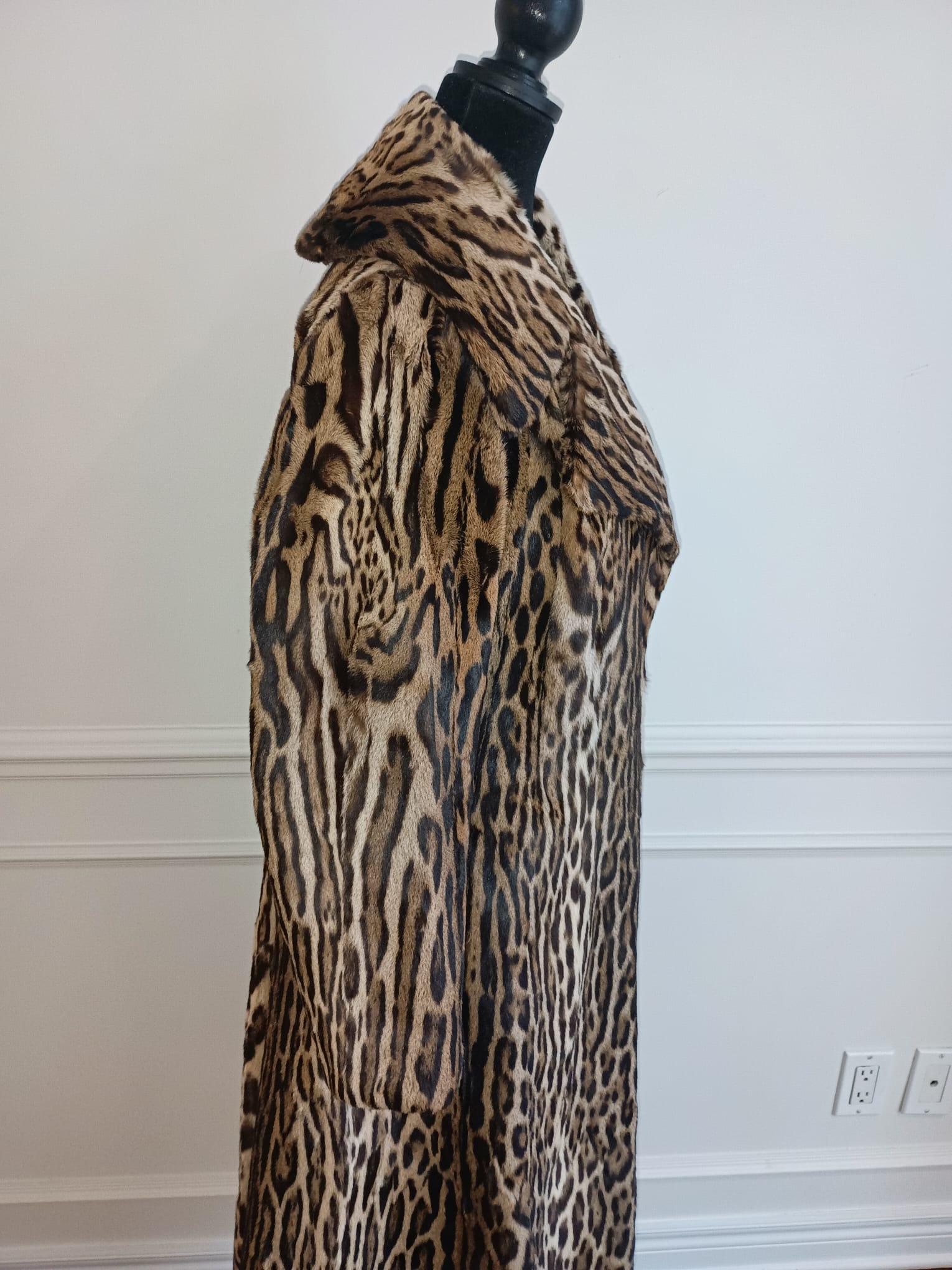 Eccezionale pelliccia di ocelot brasiliano maturo con collo a tacca taglia 10/M in vendita 3