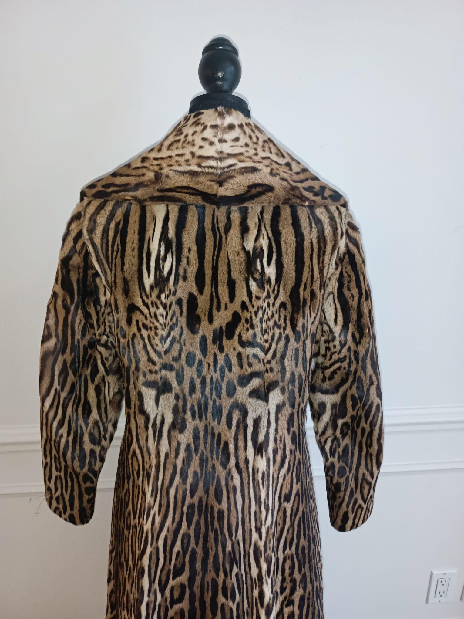 Eccezionale pelliccia di ocelot brasiliano maturo con collo a tacca taglia 10/M in vendita 5