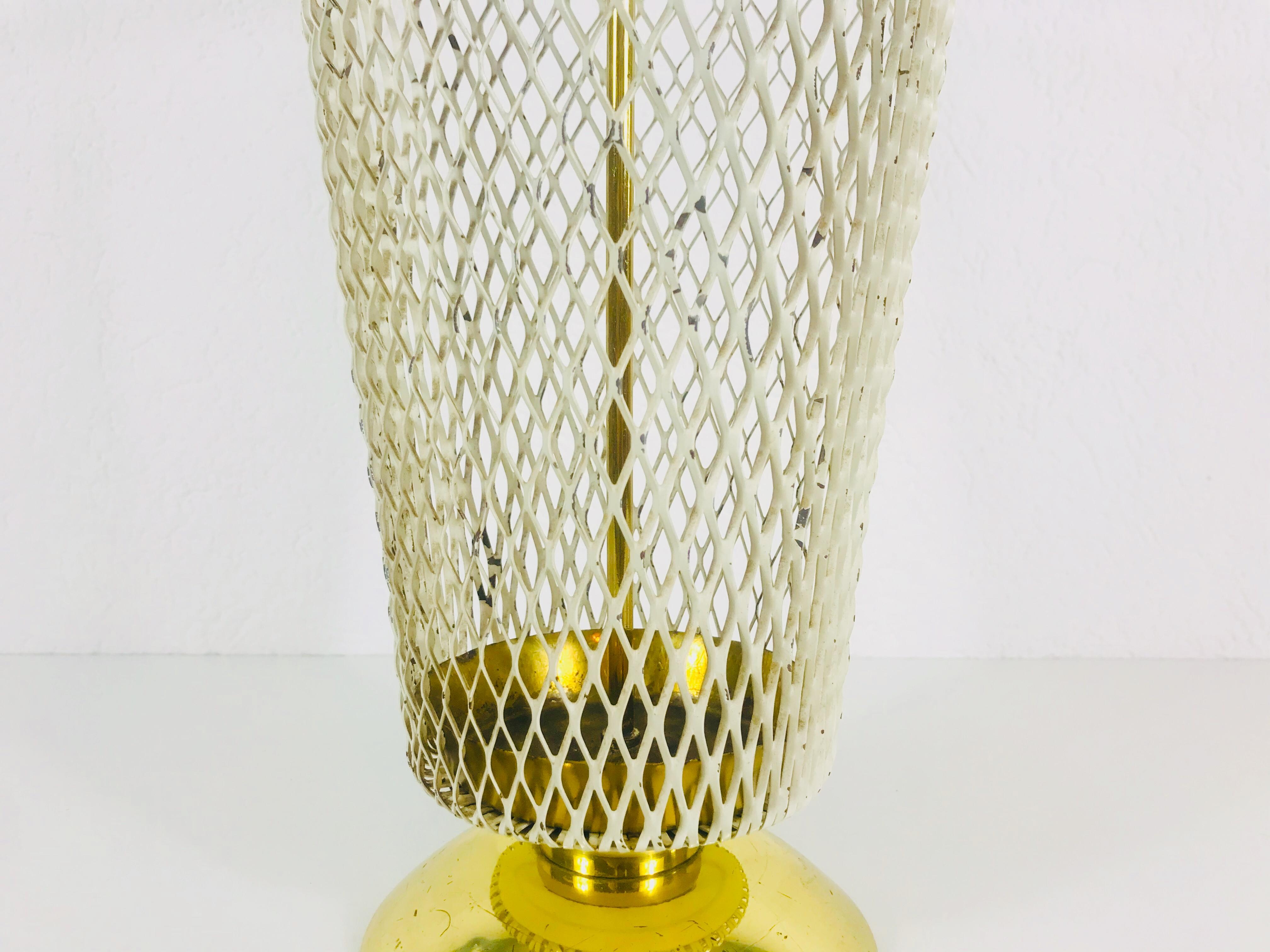 Exceptionnel Stand Umbrella en laiton et aluminium du milieu du siècle, Allemagne, années 1960 Bon état - En vente à Hagenbach, DE
