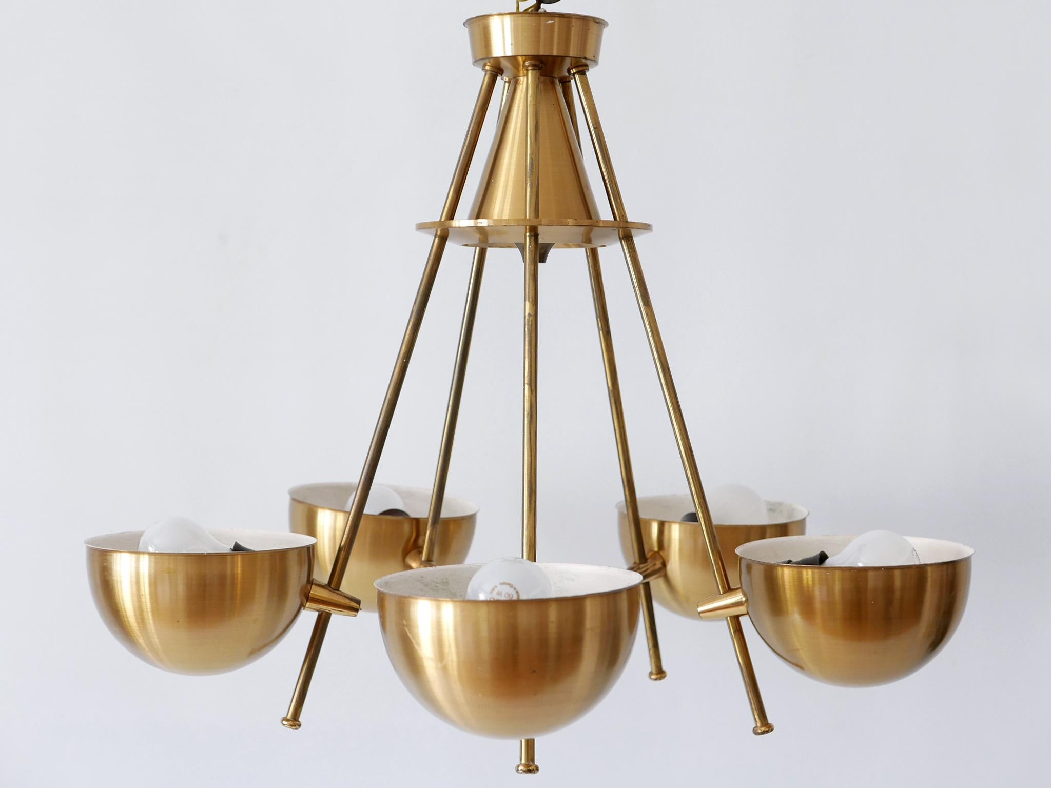 Exceptional Mid-Century Five-Flamed Chandelier or Pendant Lamp Sweden 1950s In Good Condition For Sale In Munich, DE