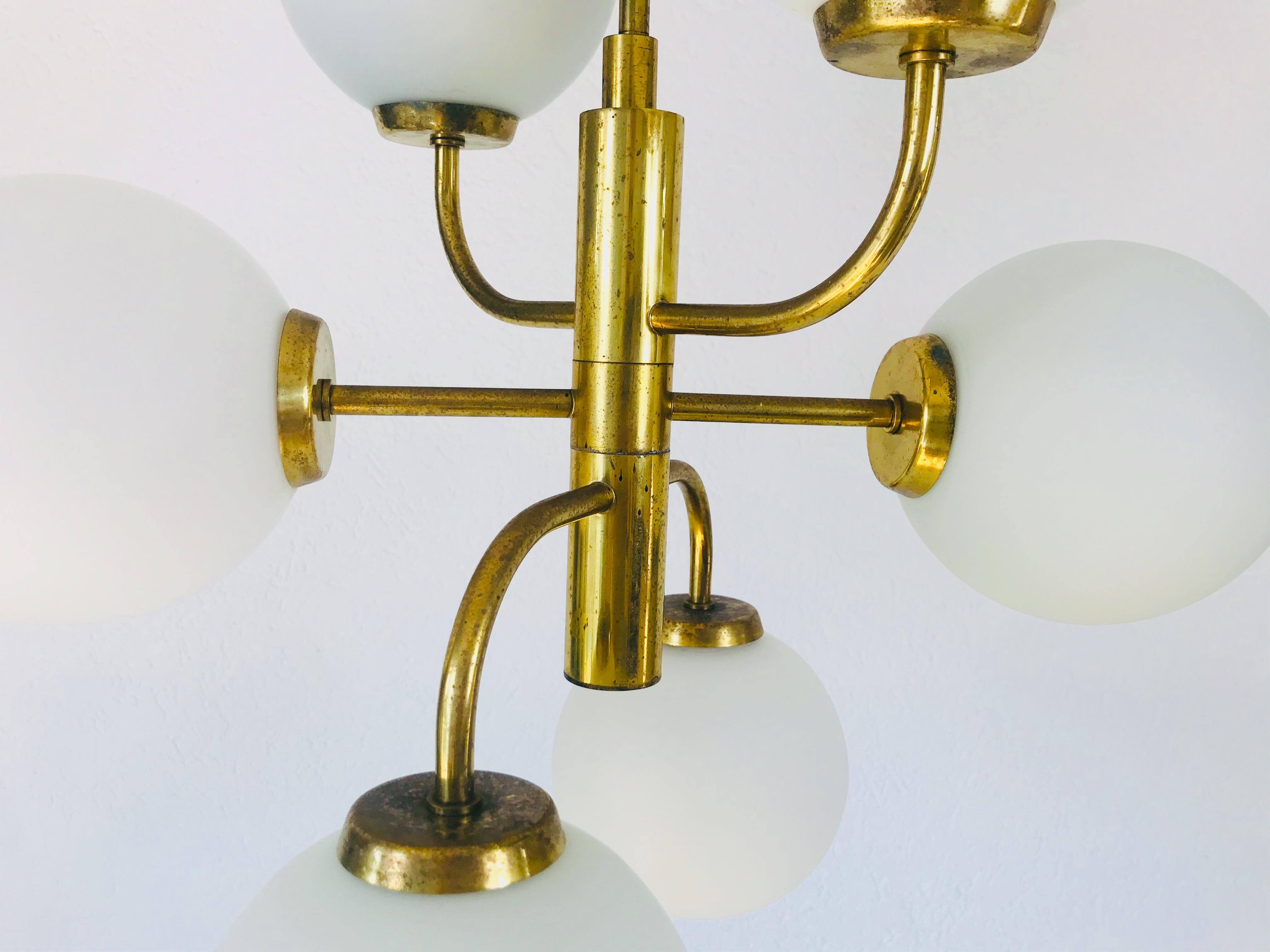 Mid-20th Century Exceptional Mid-Century Modern Brass Kaiser 6-Arm Space Age Chandelier, 1960s